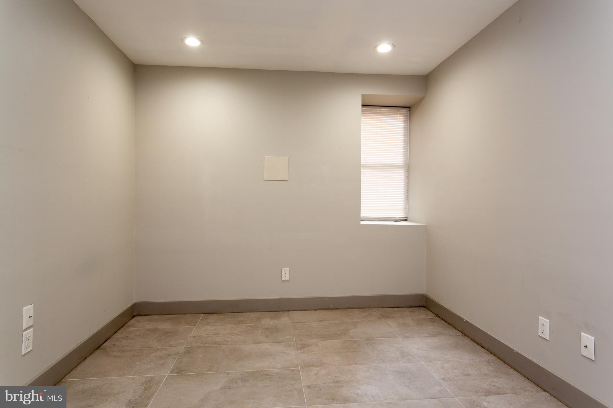 1533 N 33RD STREET 1