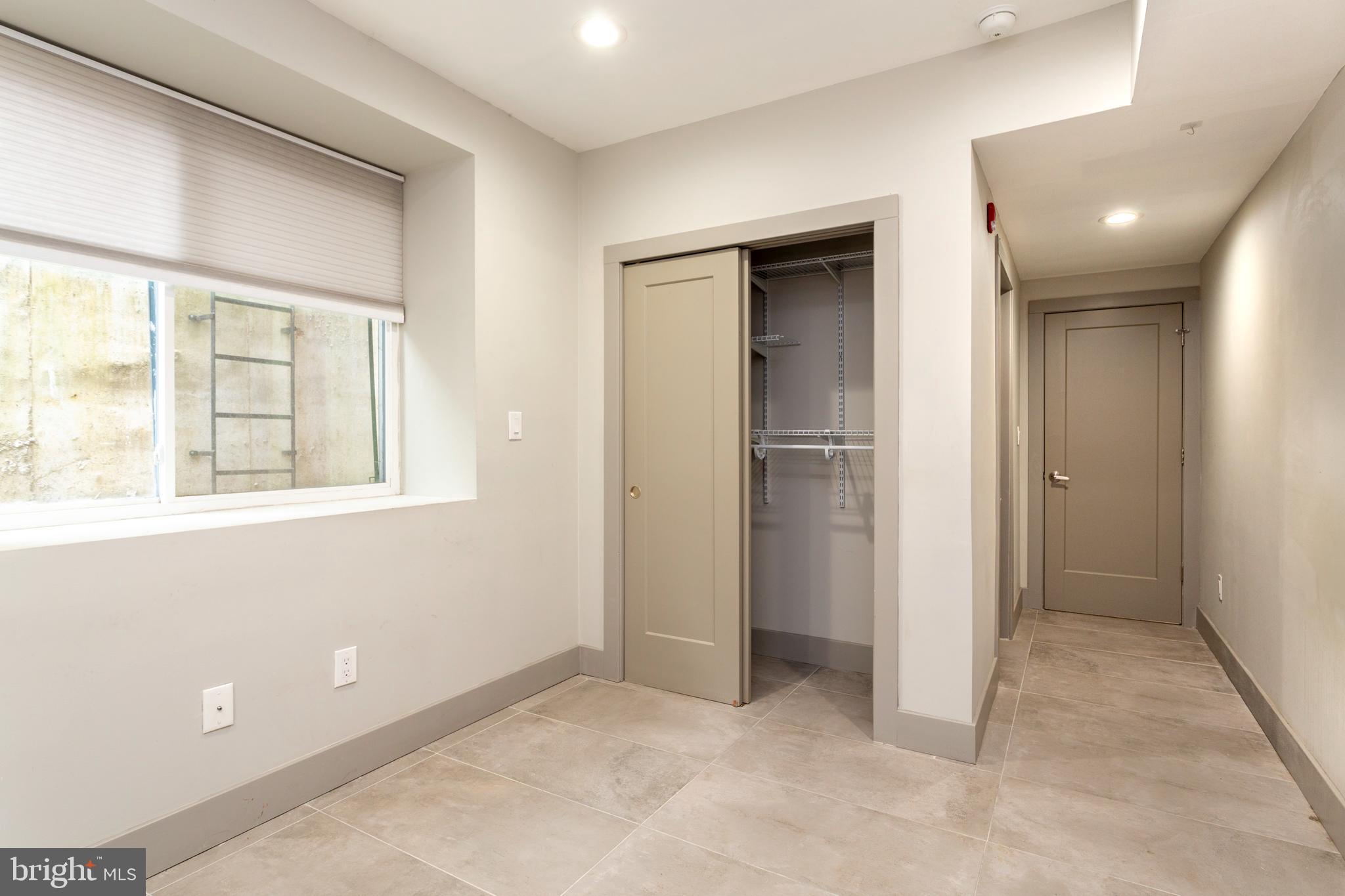 1533 N 33RD STREET 1