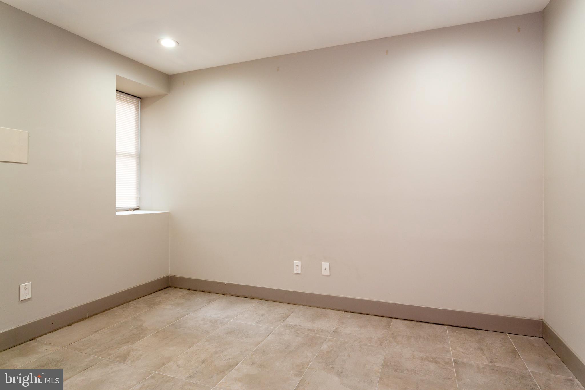 1533 N 33RD STREET 1