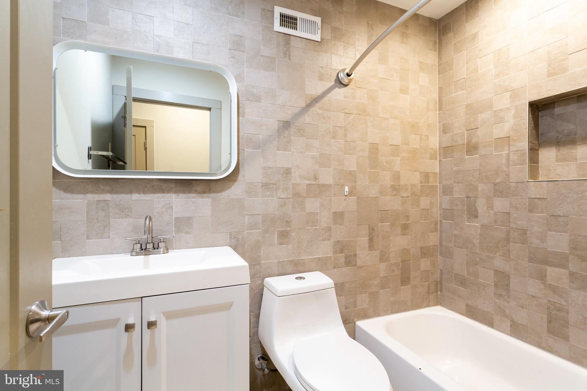 1533 N 33RD STREET 1