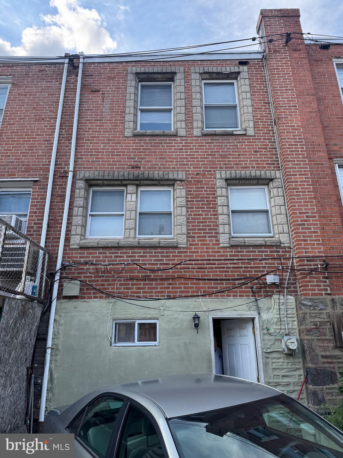 4655 SHELBOURNE STREET