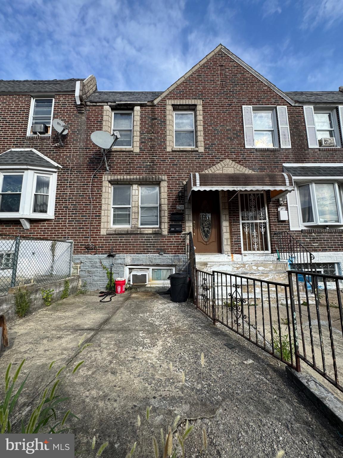 4655 SHELBOURNE STREET