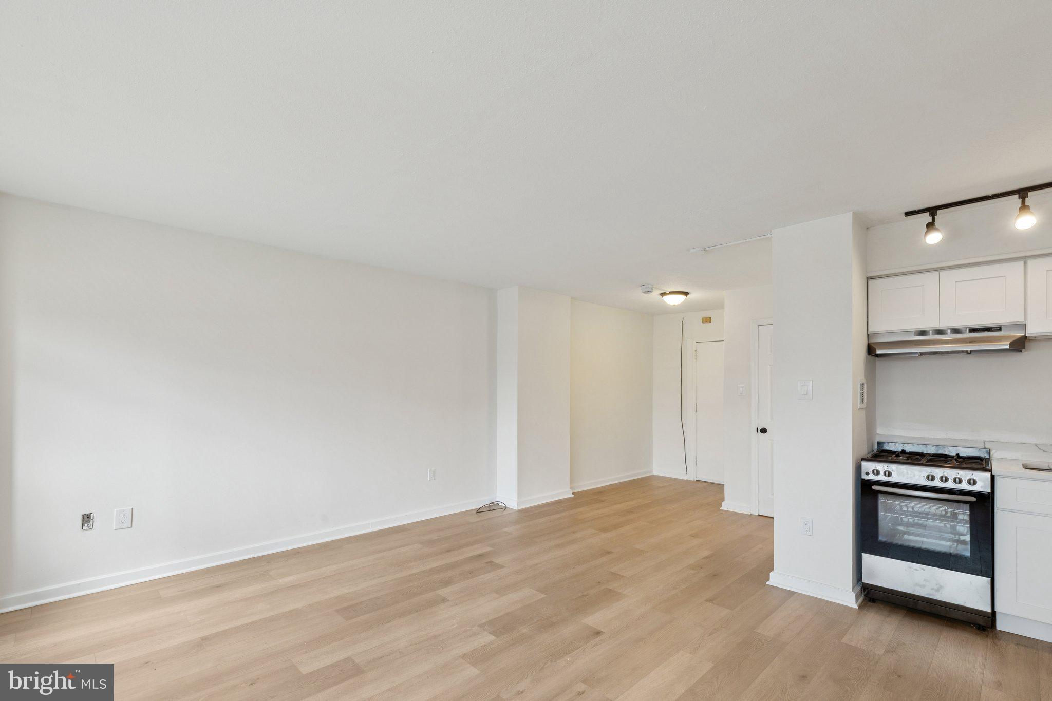 2101 CHESTNUT STREET 326