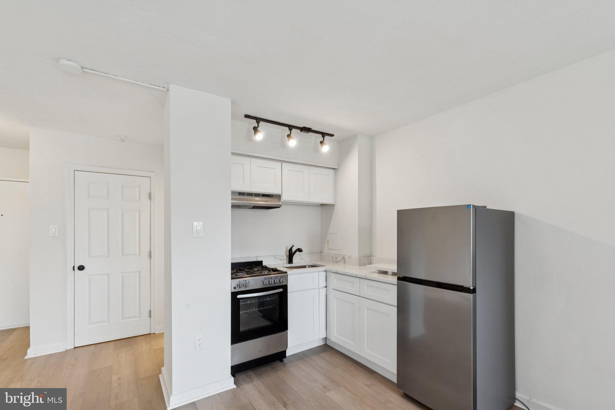 2101 CHESTNUT STREET 326