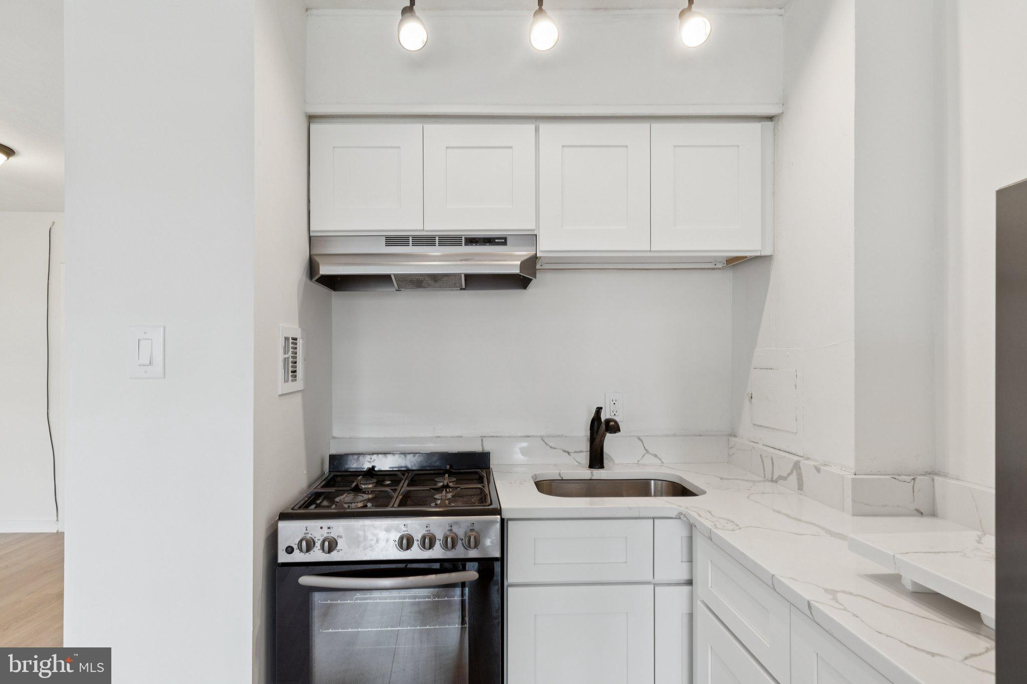 2101 CHESTNUT STREET 326