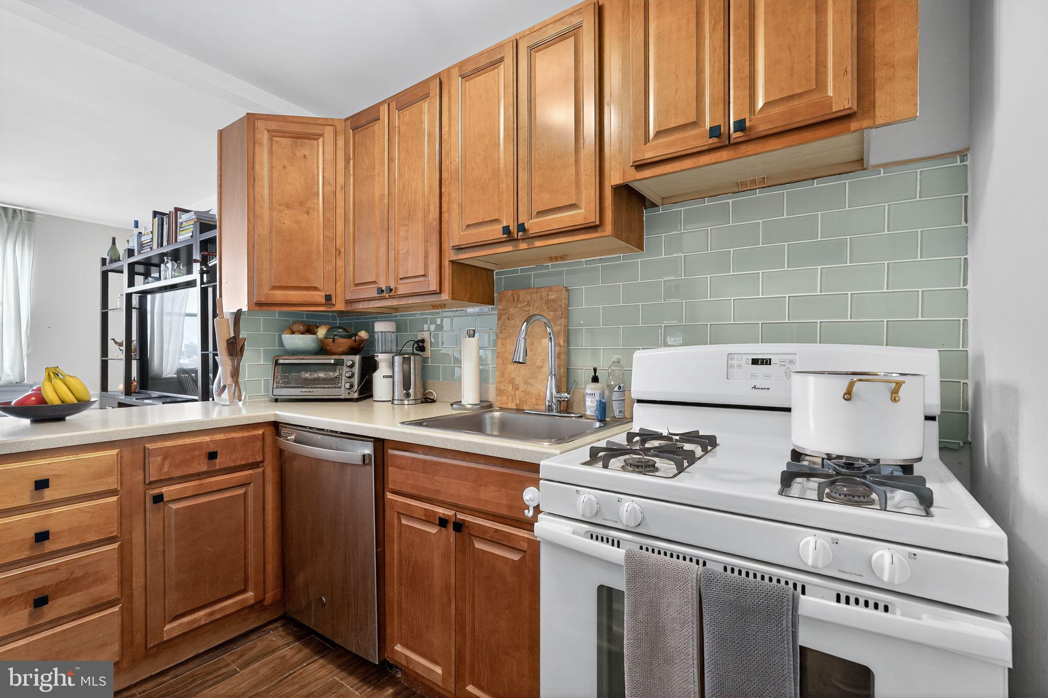 2601 PENNSYLVANIA AVENUE 00 1152