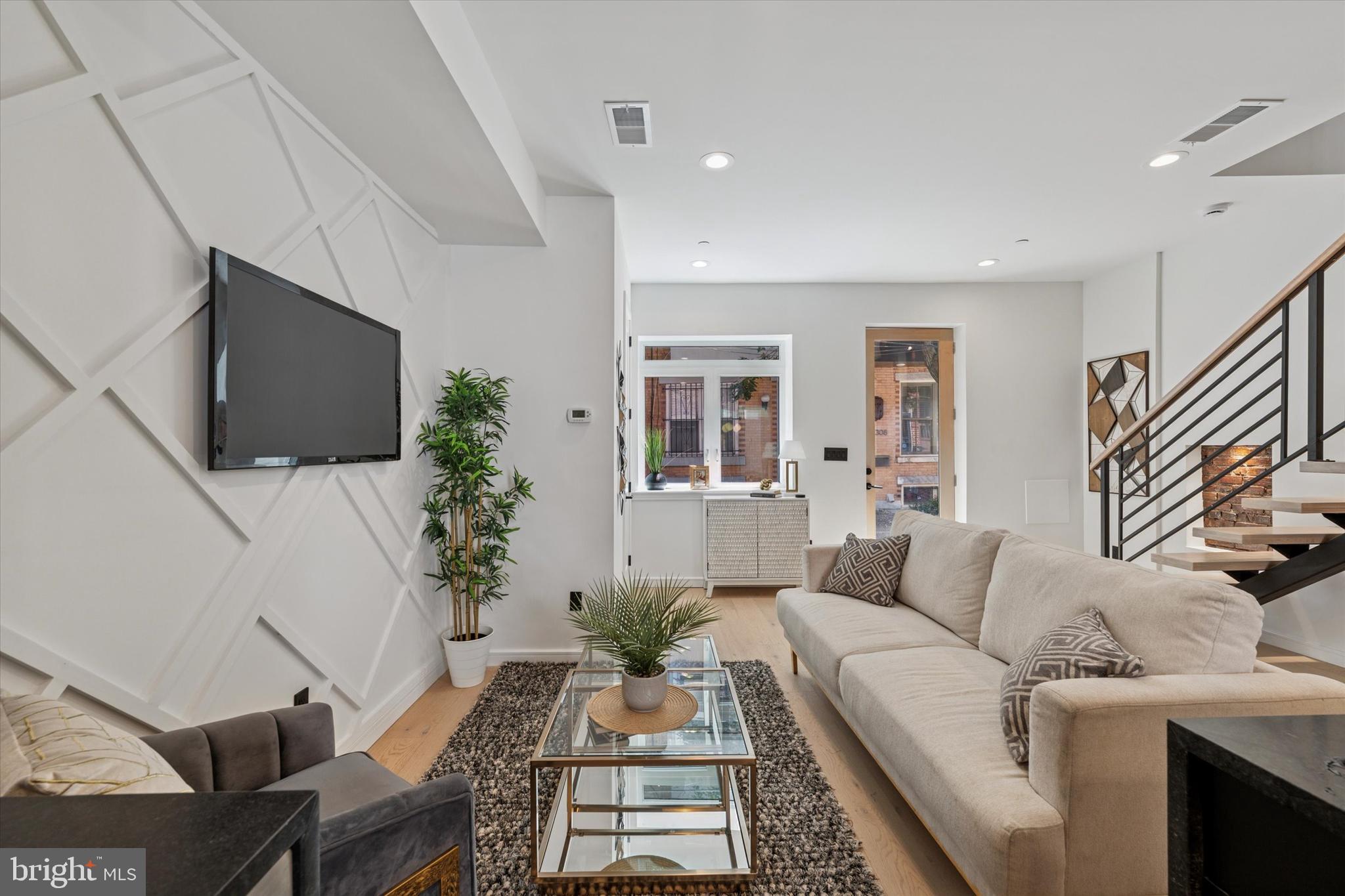 303 PEMBERTON STREET