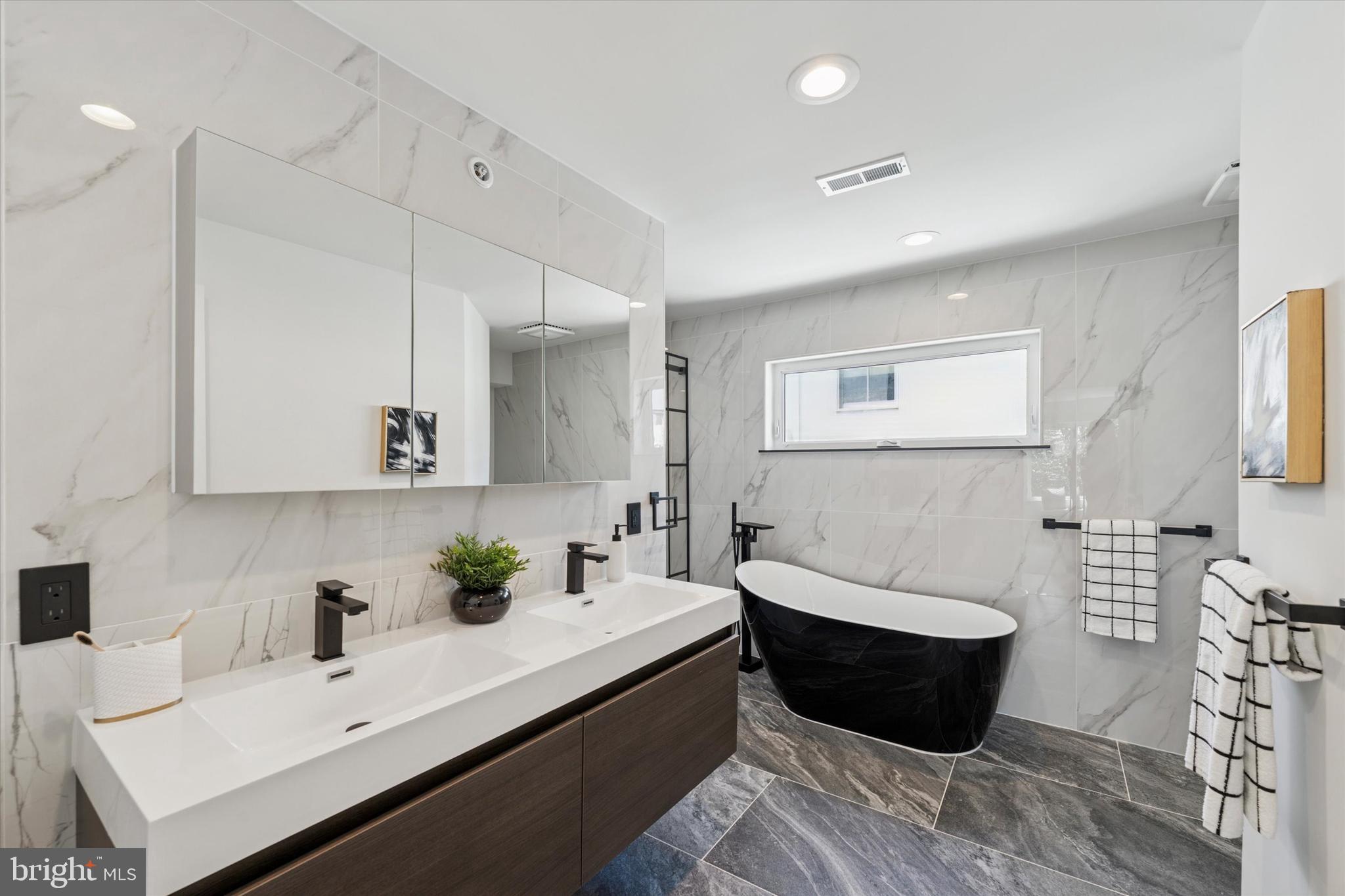 303 PEMBERTON STREET