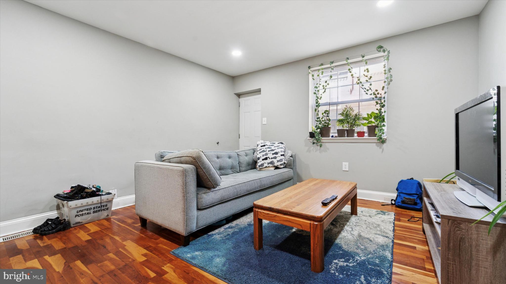 2529 S FRANKLIN STREET