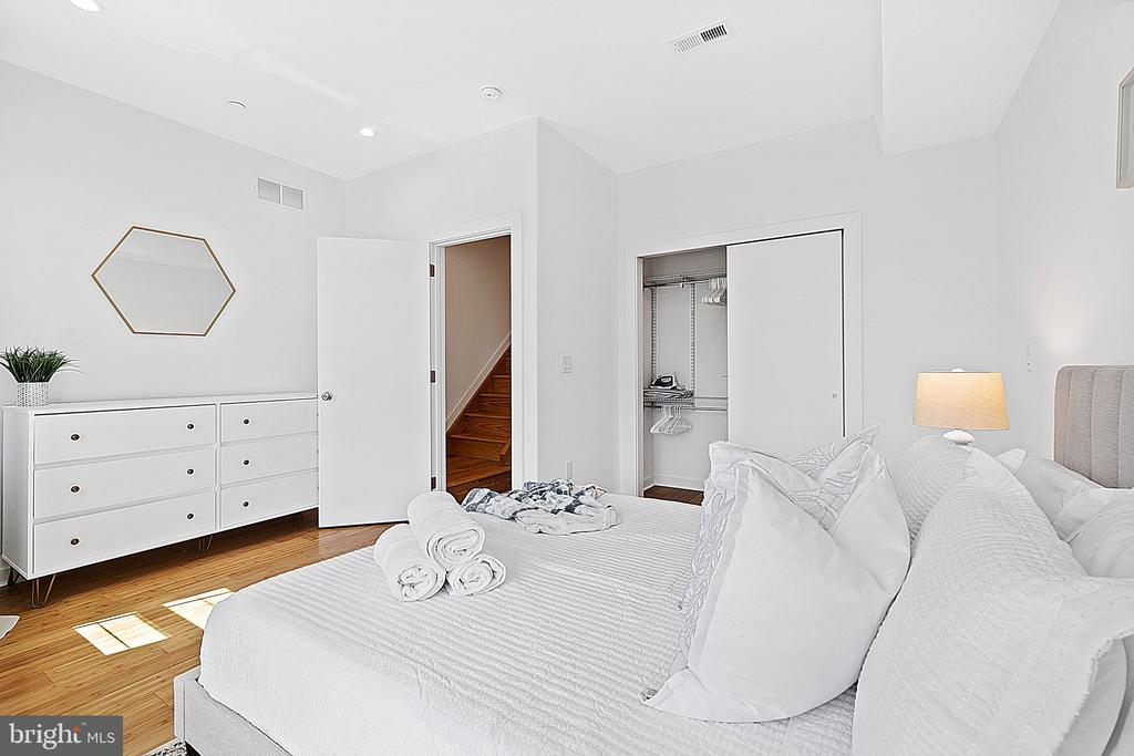 1524 S 25TH STREET