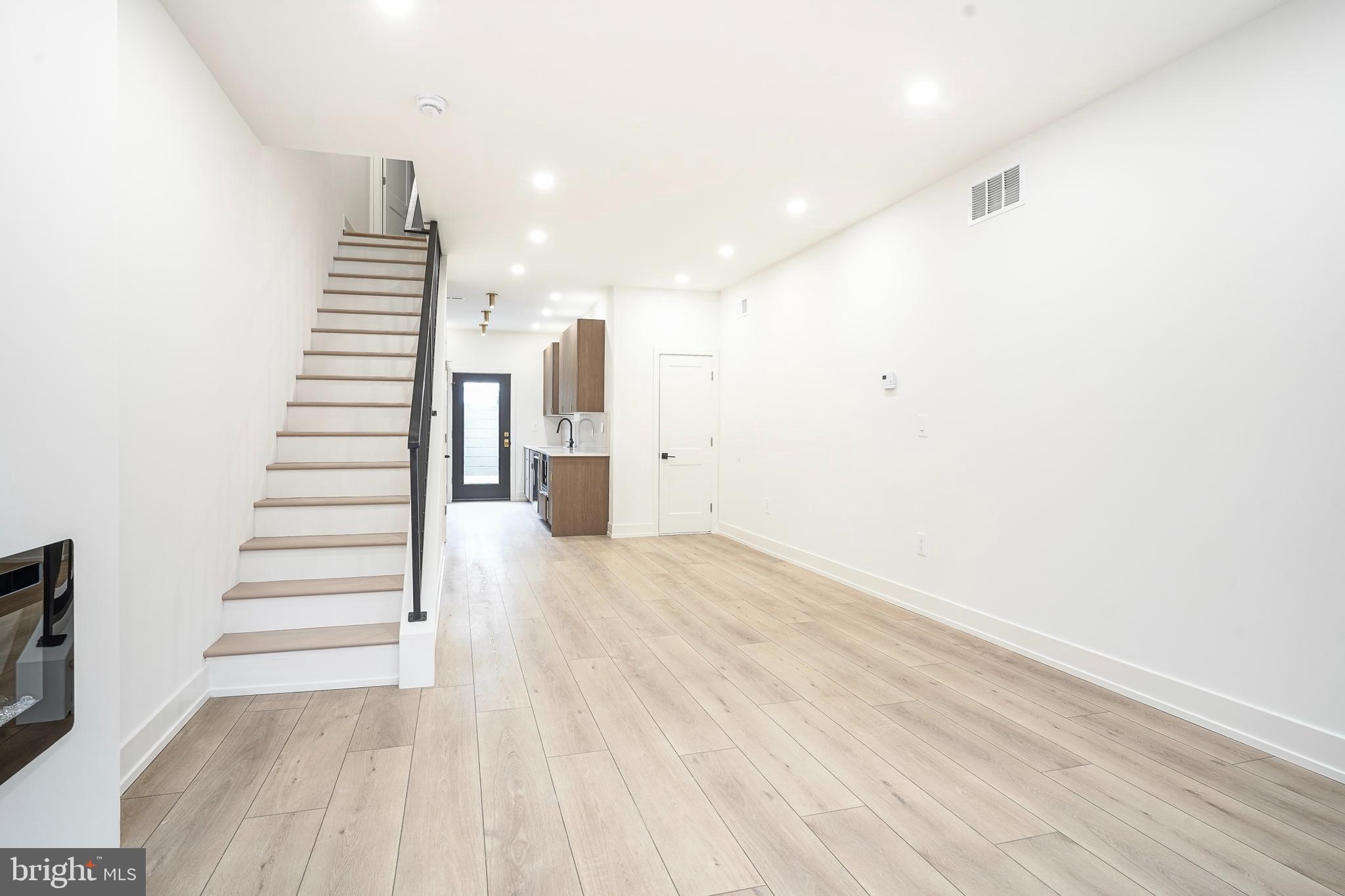 1115 FITZGERALD STREET