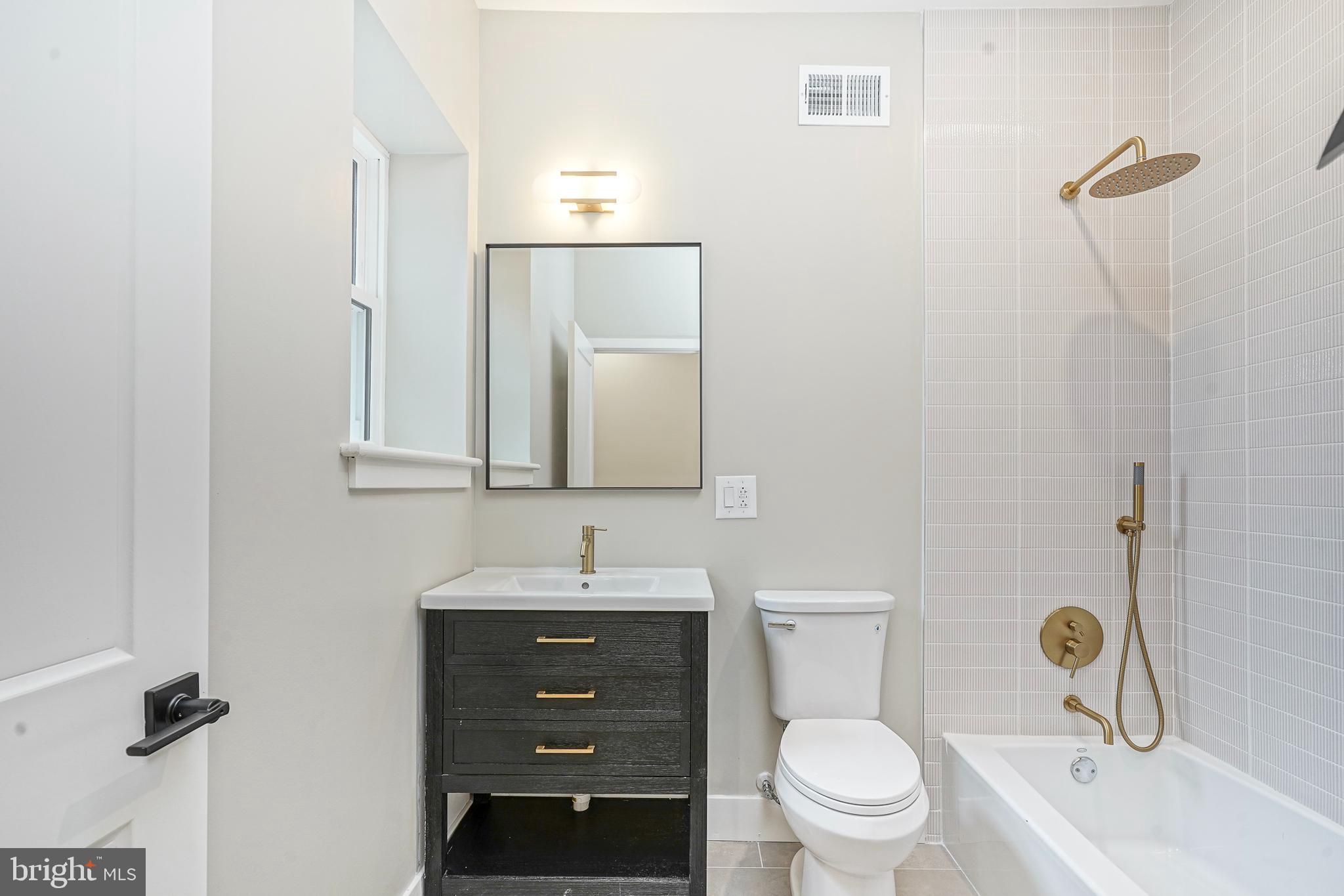 1115 FITZGERALD STREET