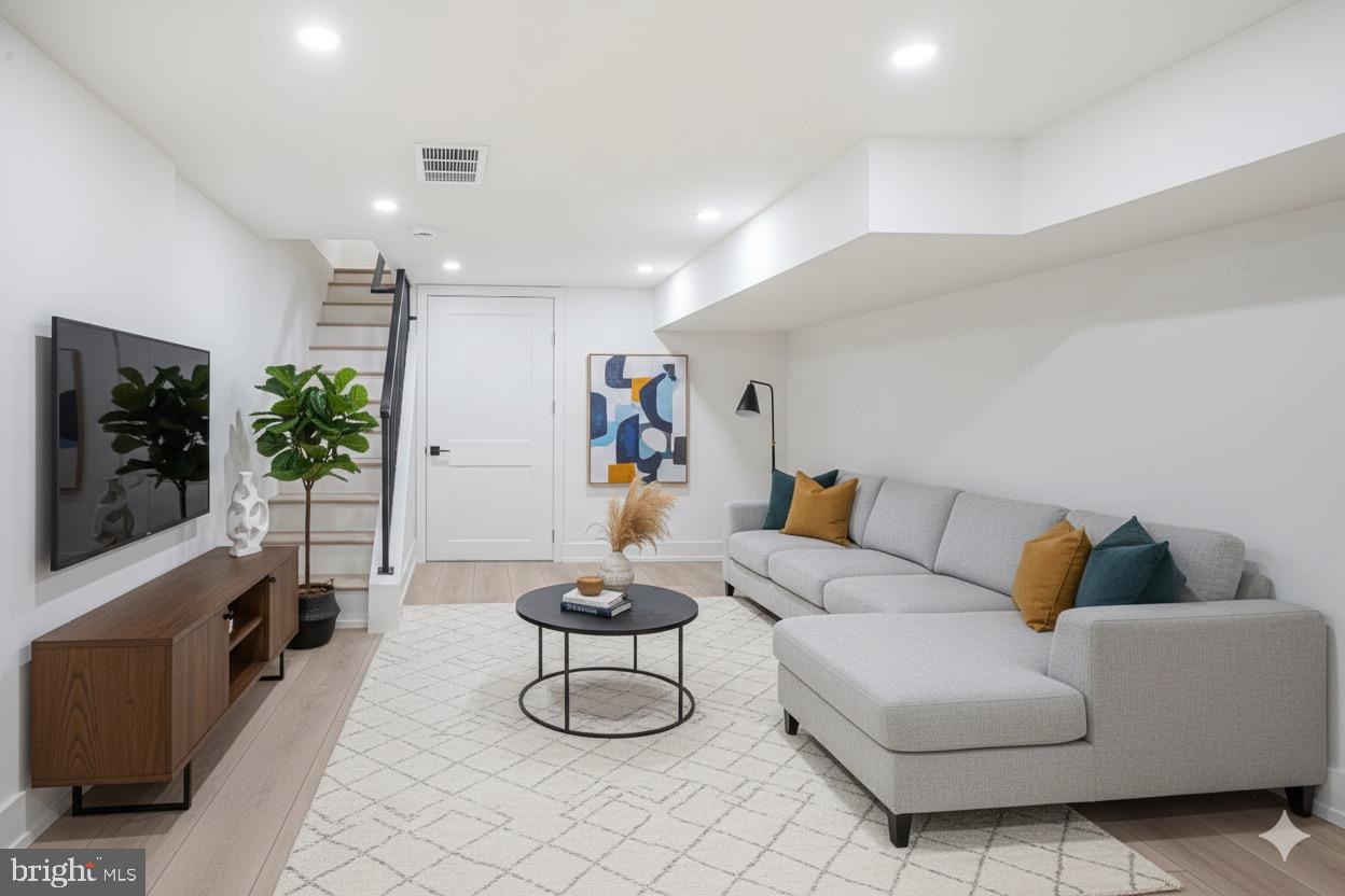 1115 FITZGERALD STREET