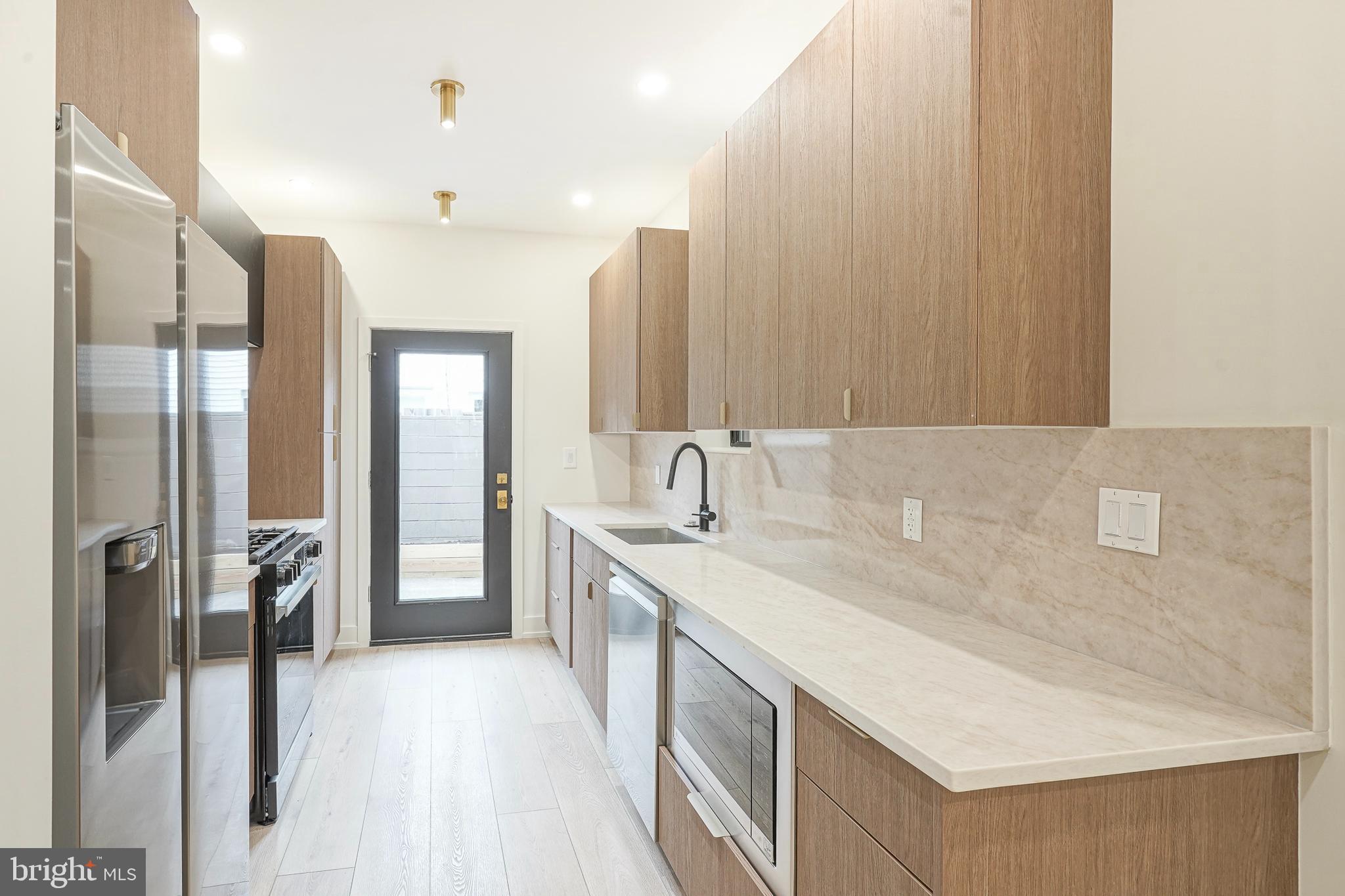 1115 FITZGERALD STREET