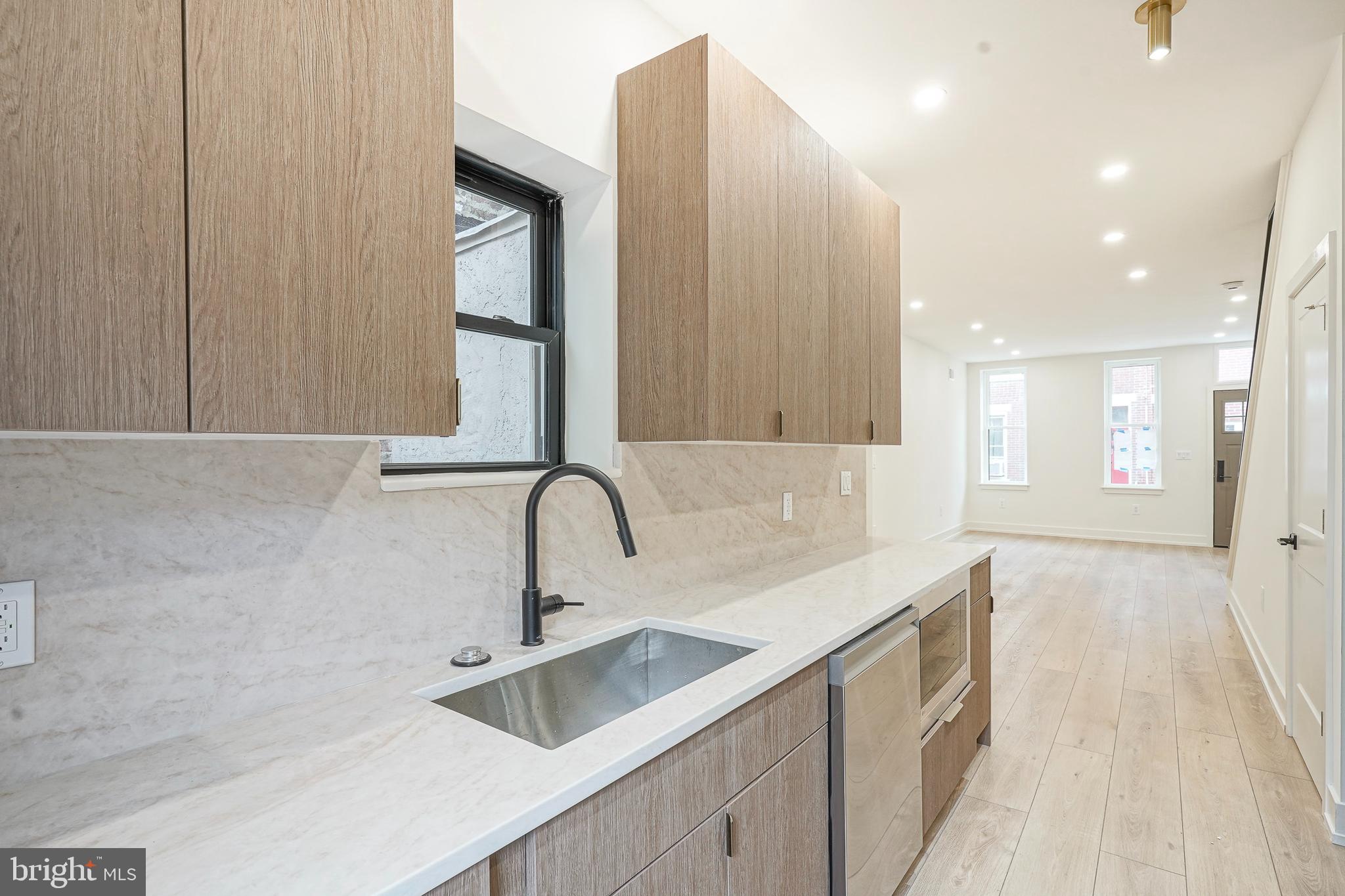 1115 FITZGERALD STREET