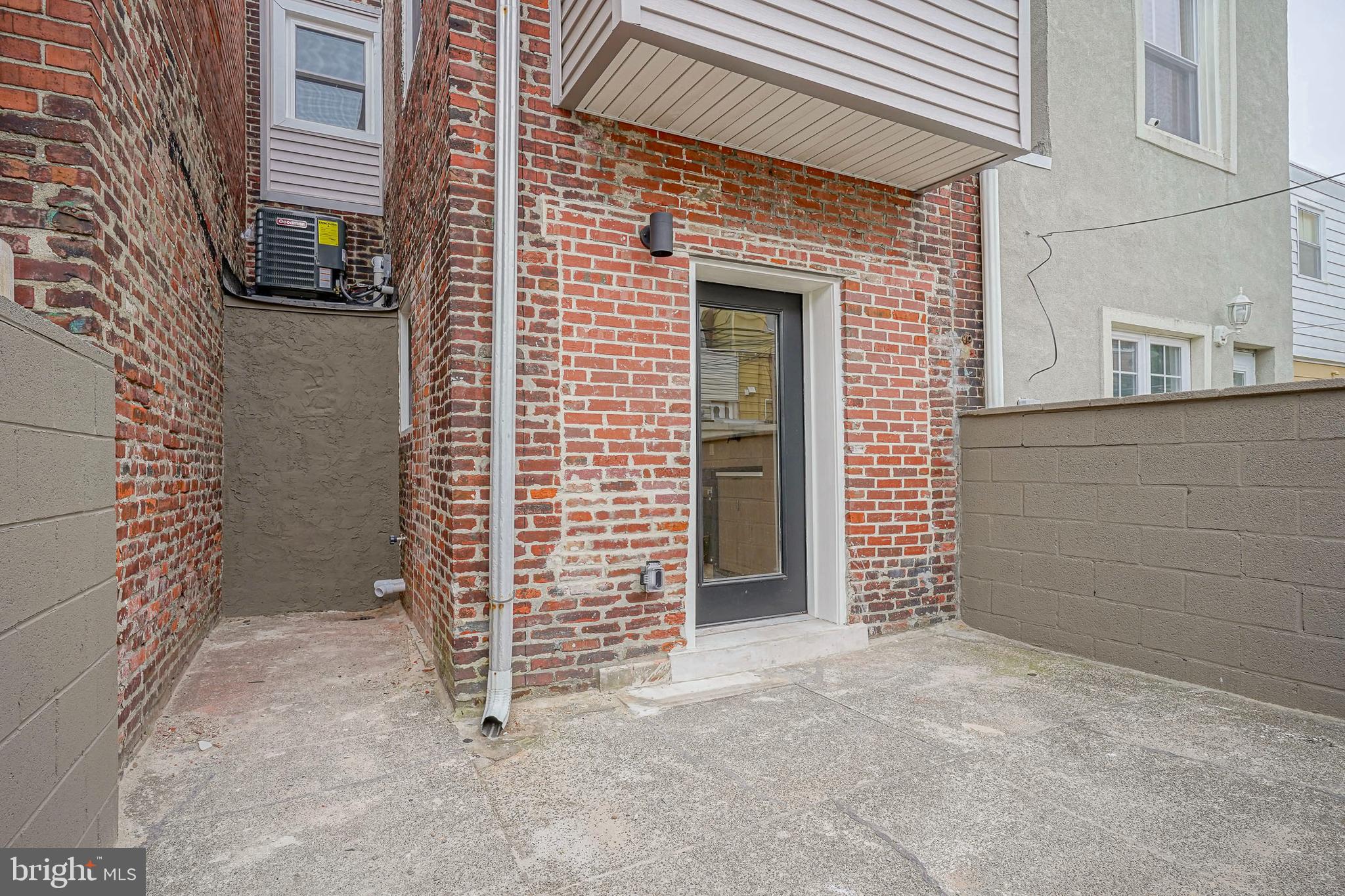 1115 FITZGERALD STREET