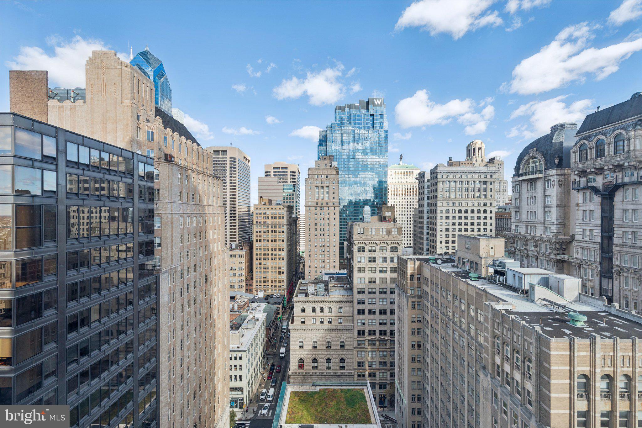 1425 LOCUST STREET 21A