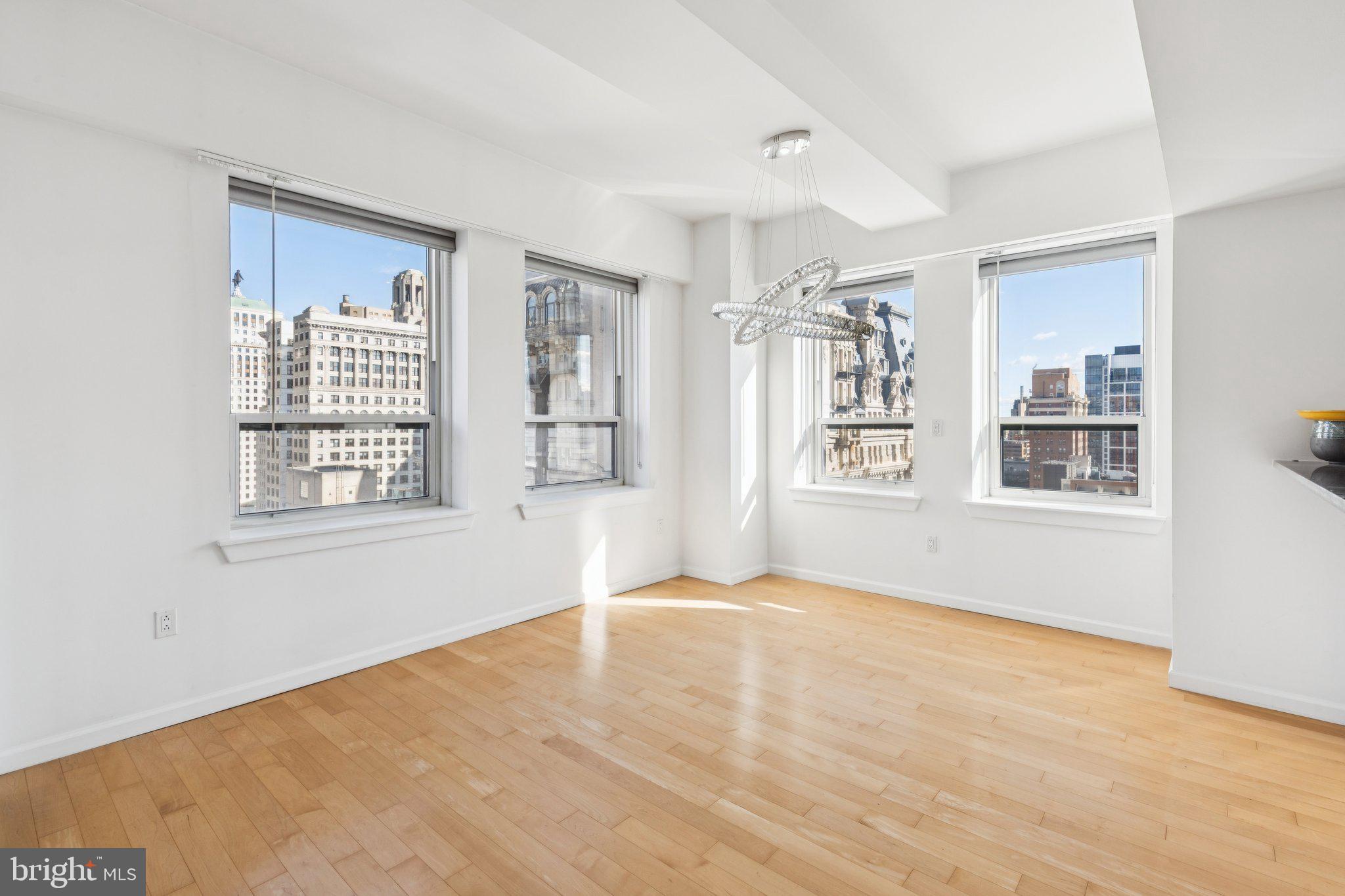 1425 LOCUST STREET 21A