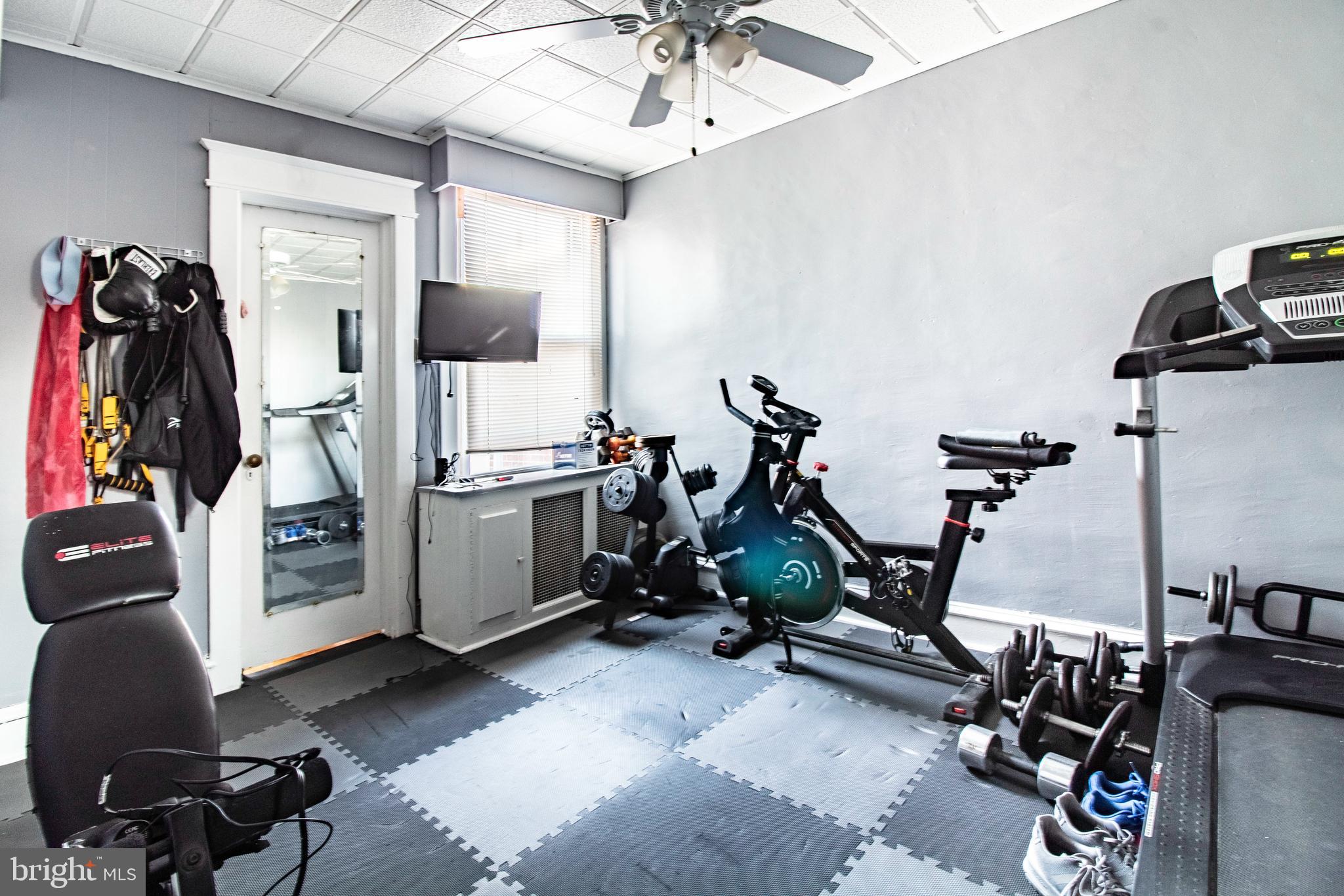 1849 W CHAMPLOST AVENUE