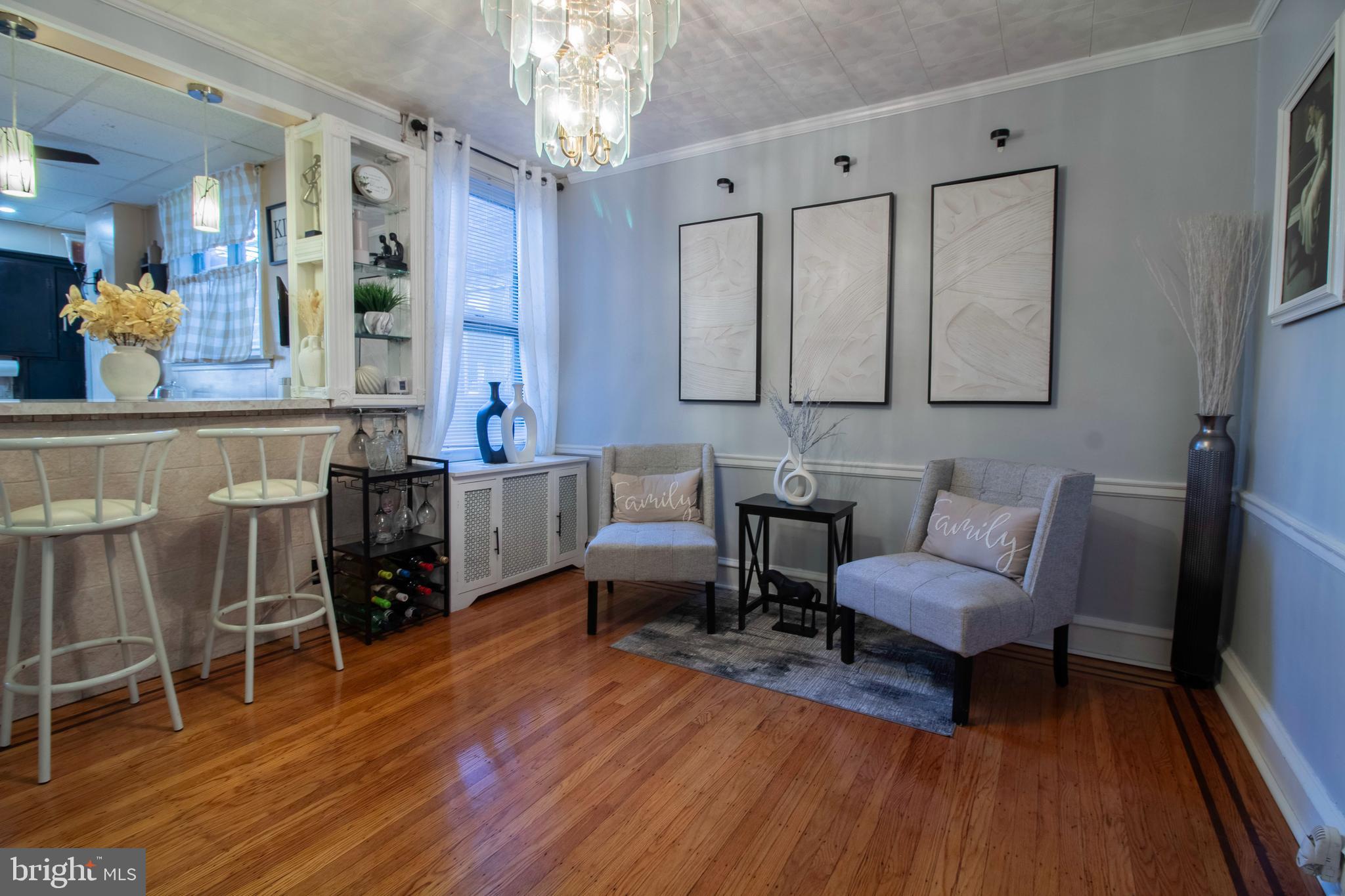 1849 W CHAMPLOST AVENUE