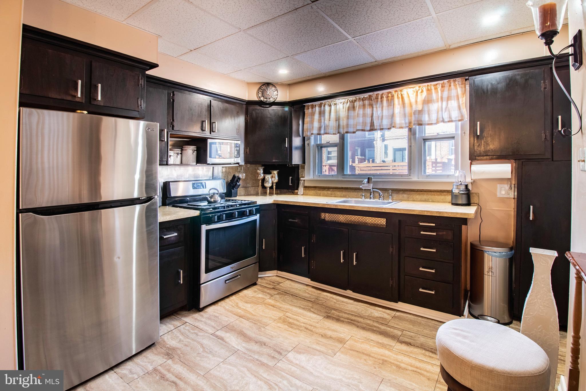 1849 W CHAMPLOST AVENUE