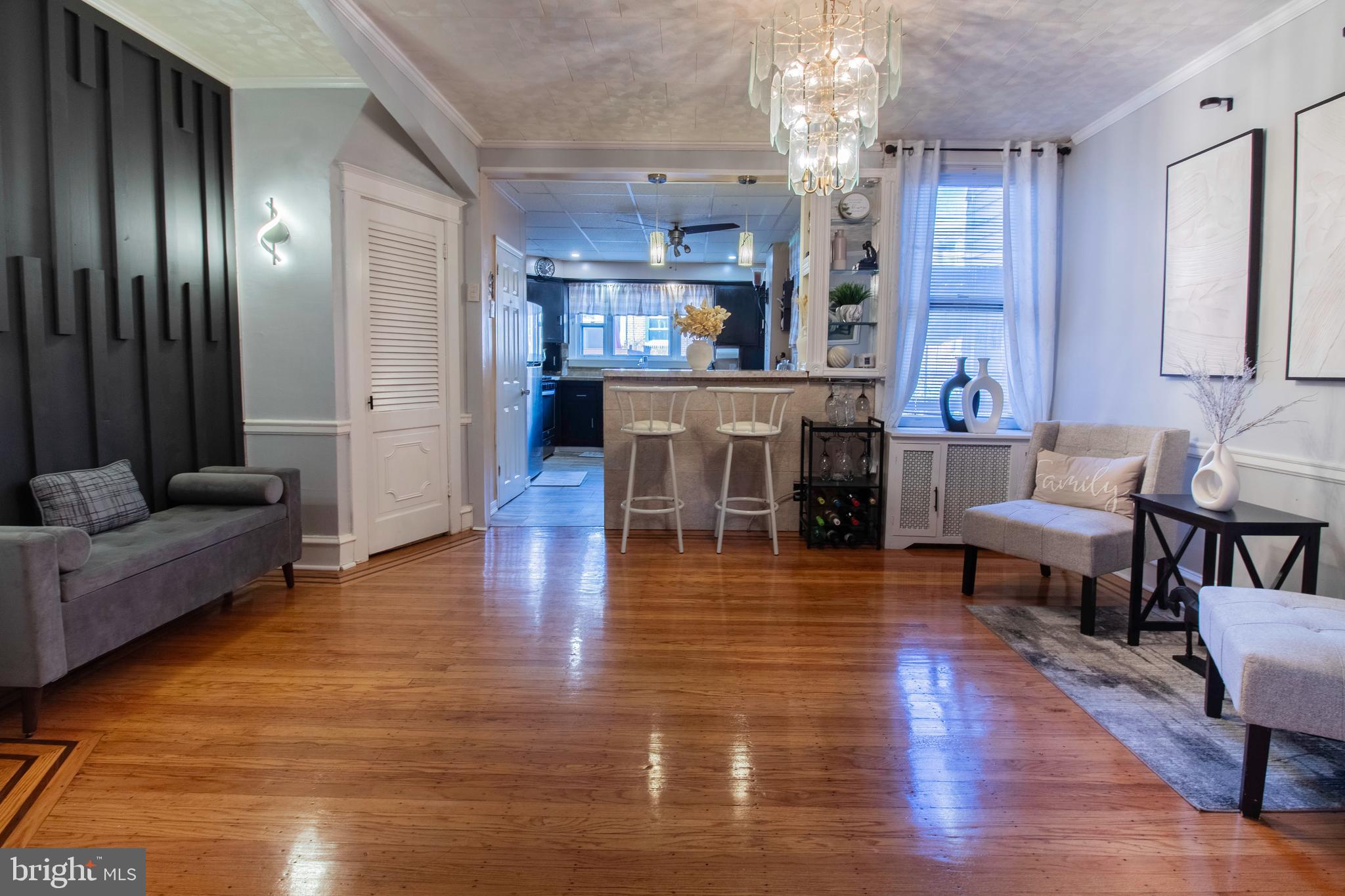 1849 W CHAMPLOST AVENUE