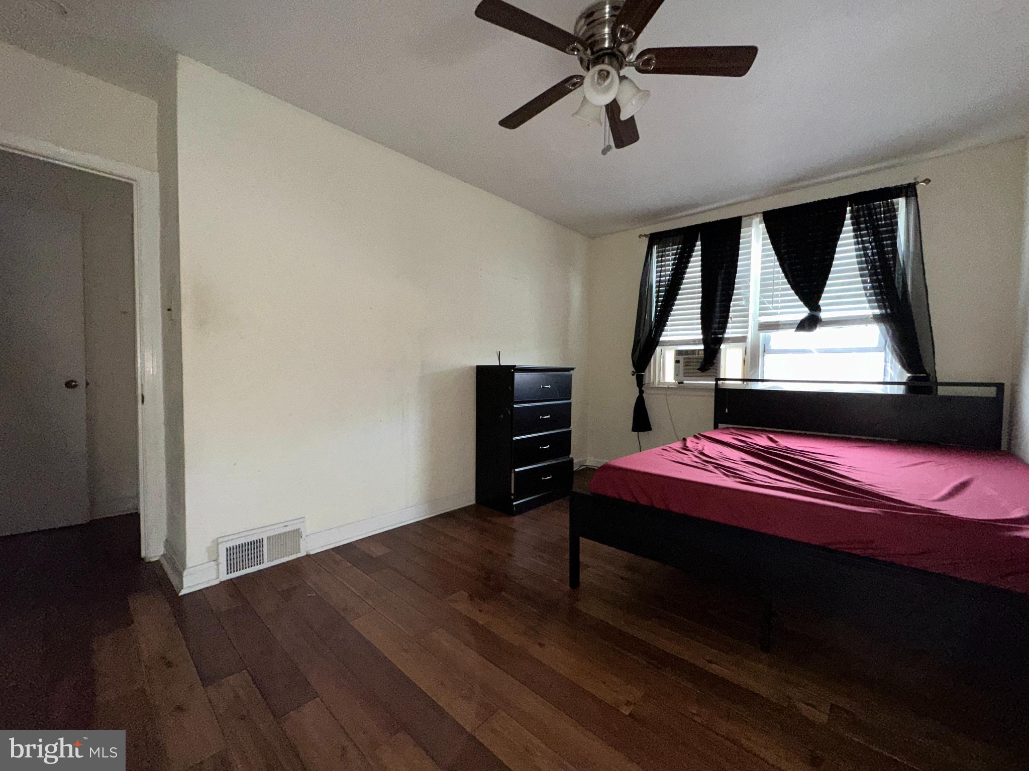 1623 MIDDLETON STREET