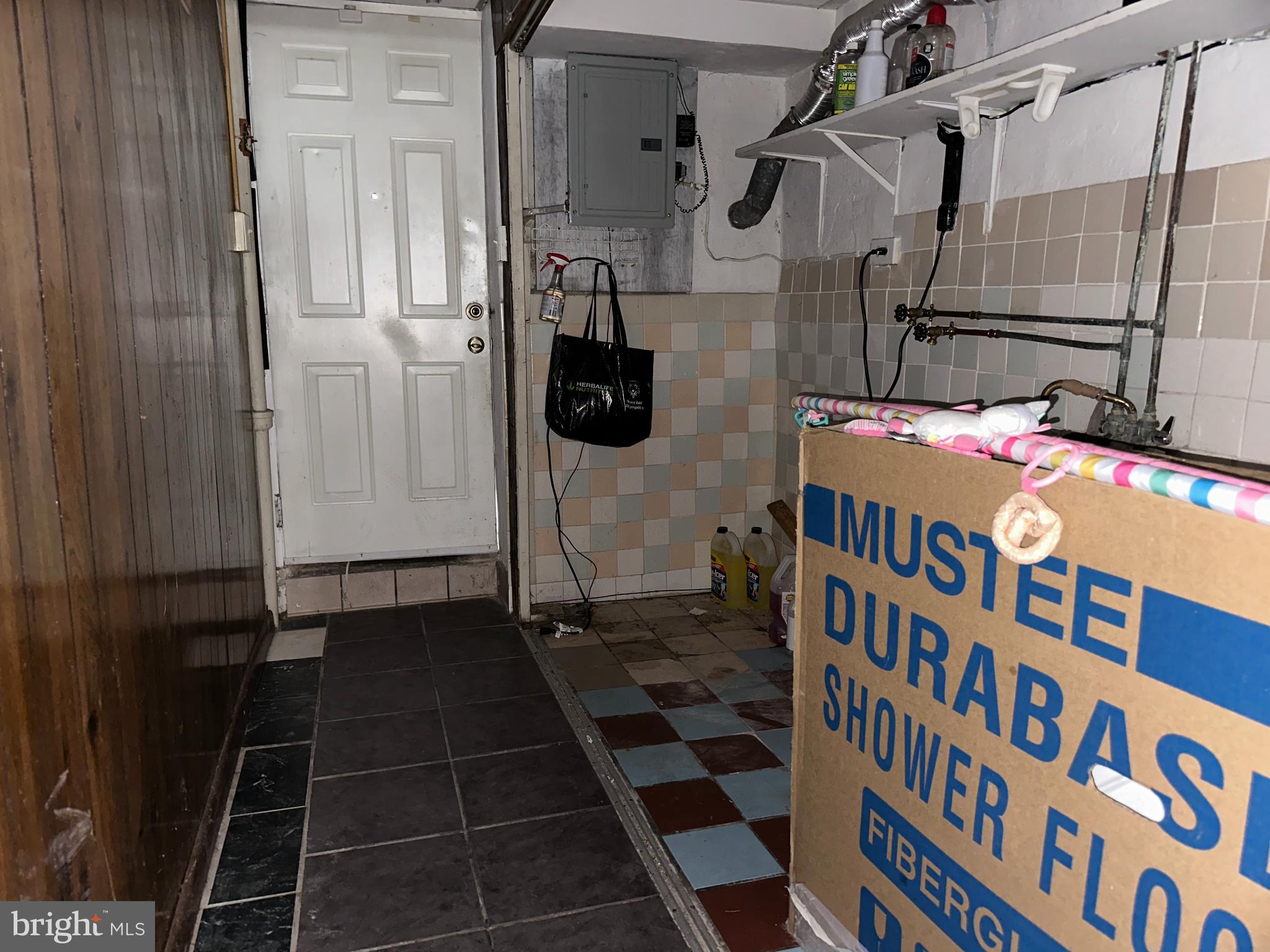 1623 MIDDLETON STREET