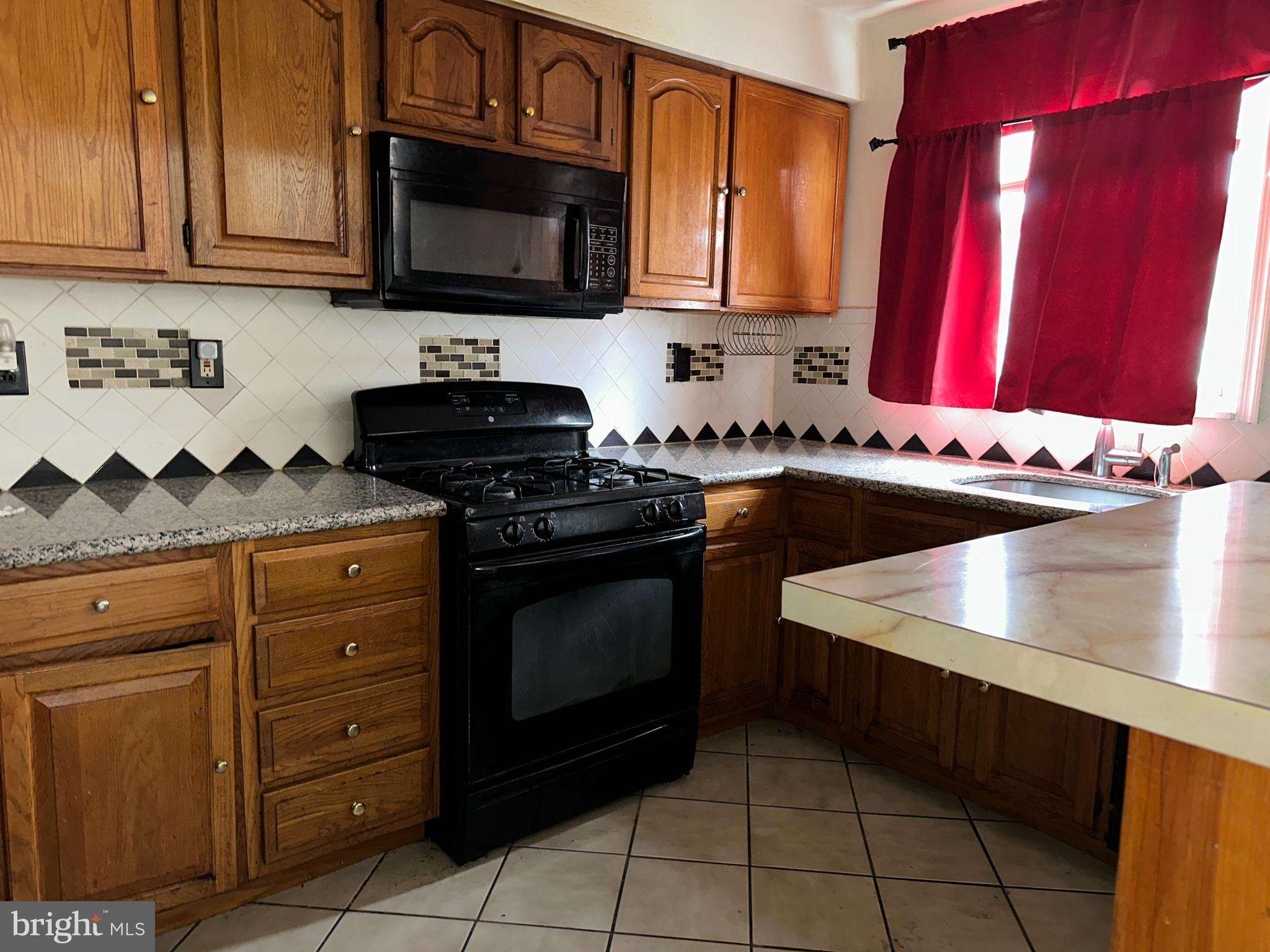 1623 MIDDLETON STREET