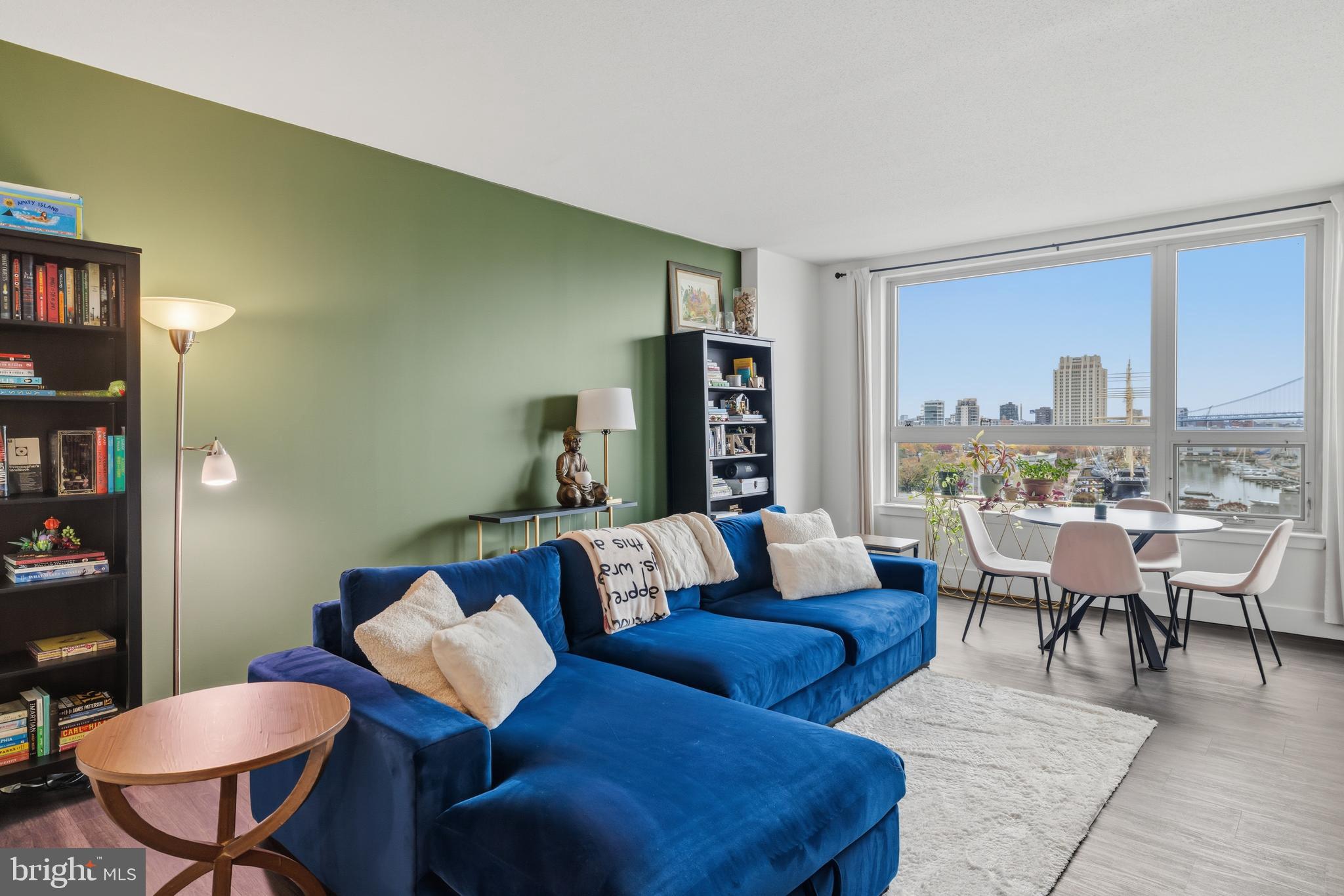 717 S COLUMBUS BOULEVARD 707