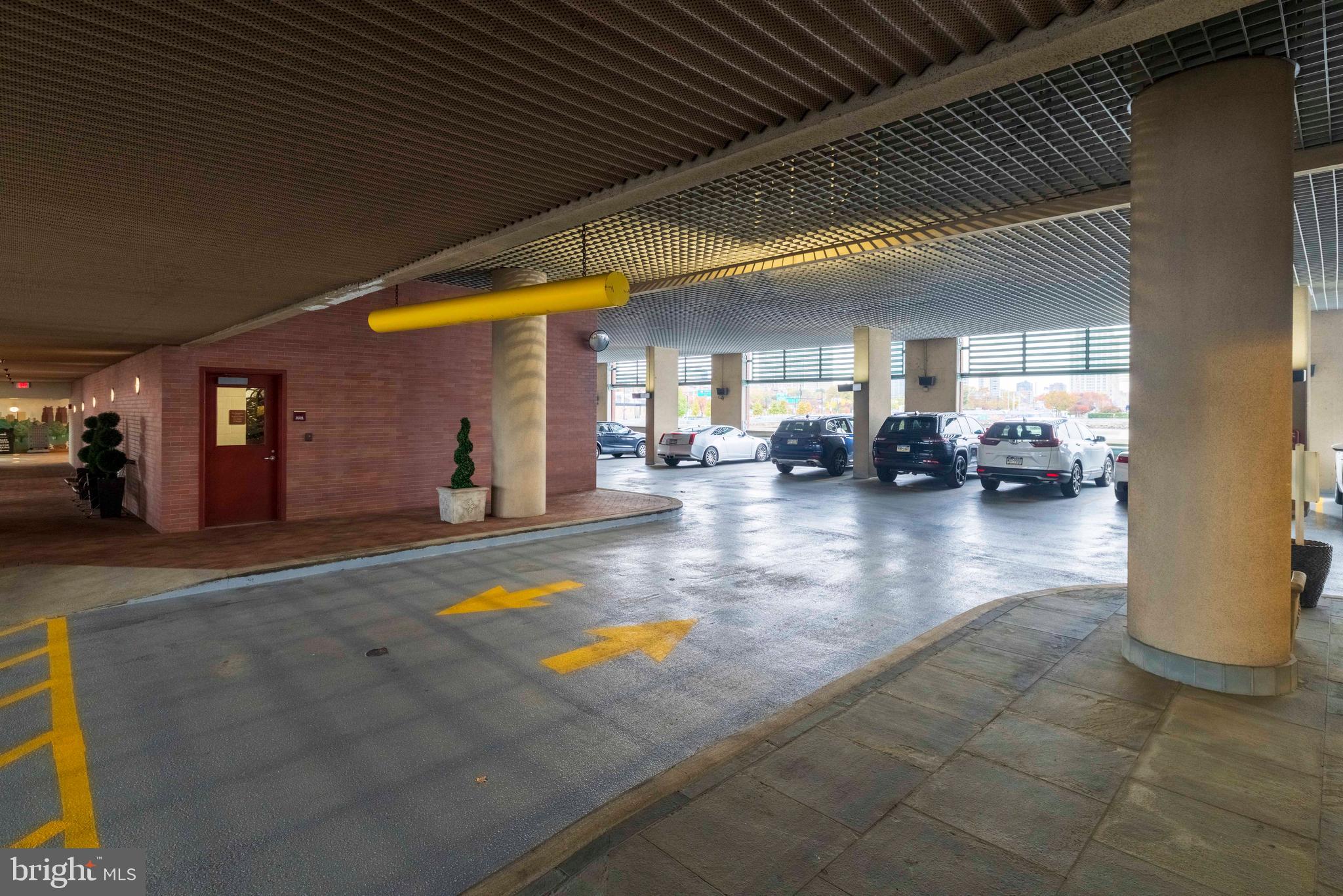 717 S COLUMBUS BOULEVARD 707