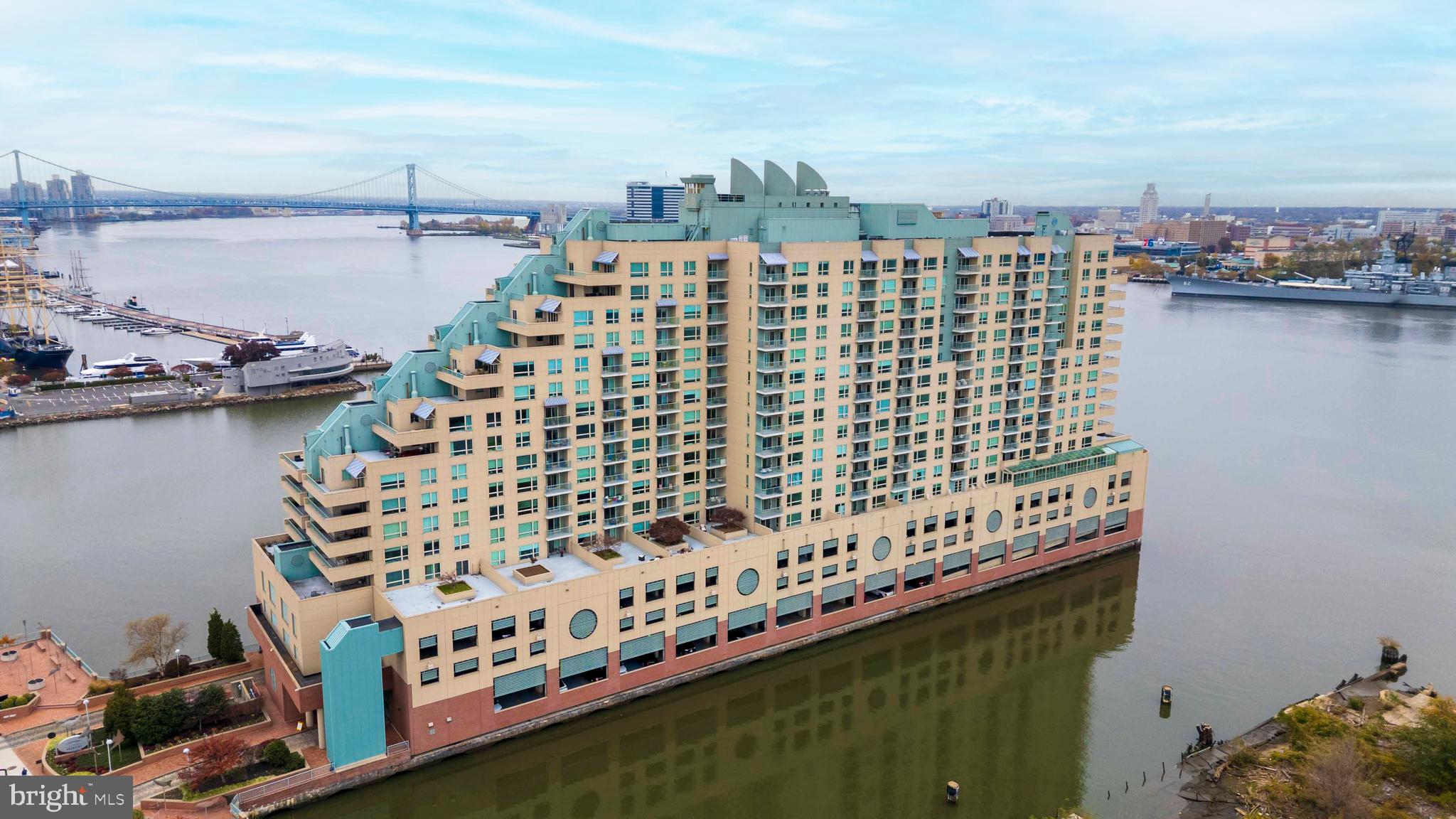 717 S COLUMBUS BOULEVARD 707