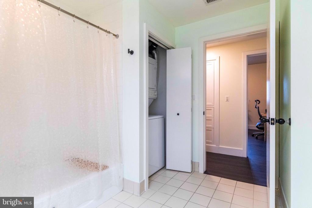 717 S COLUMBUS BOULEVARD 707