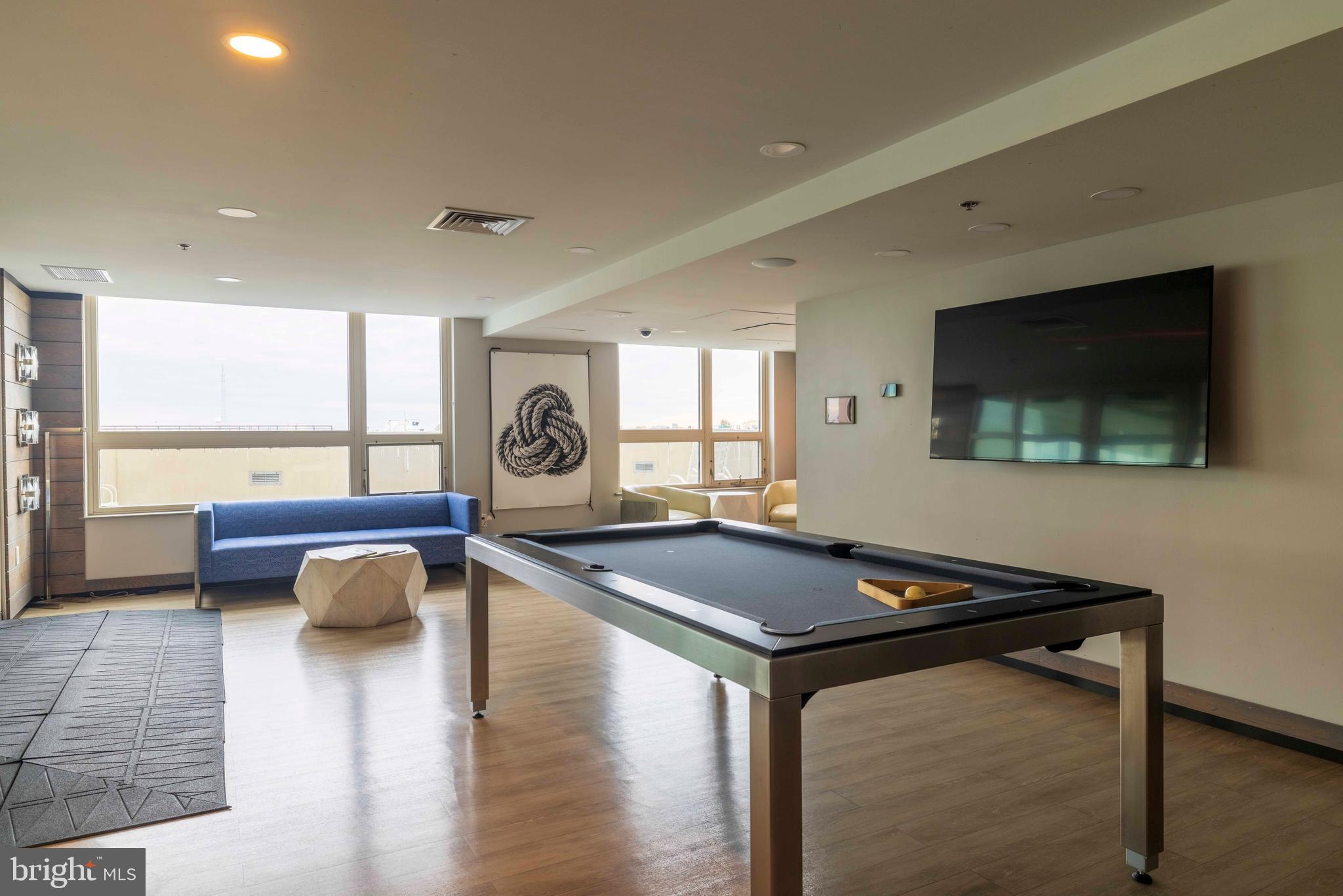 717 S COLUMBUS BOULEVARD 707