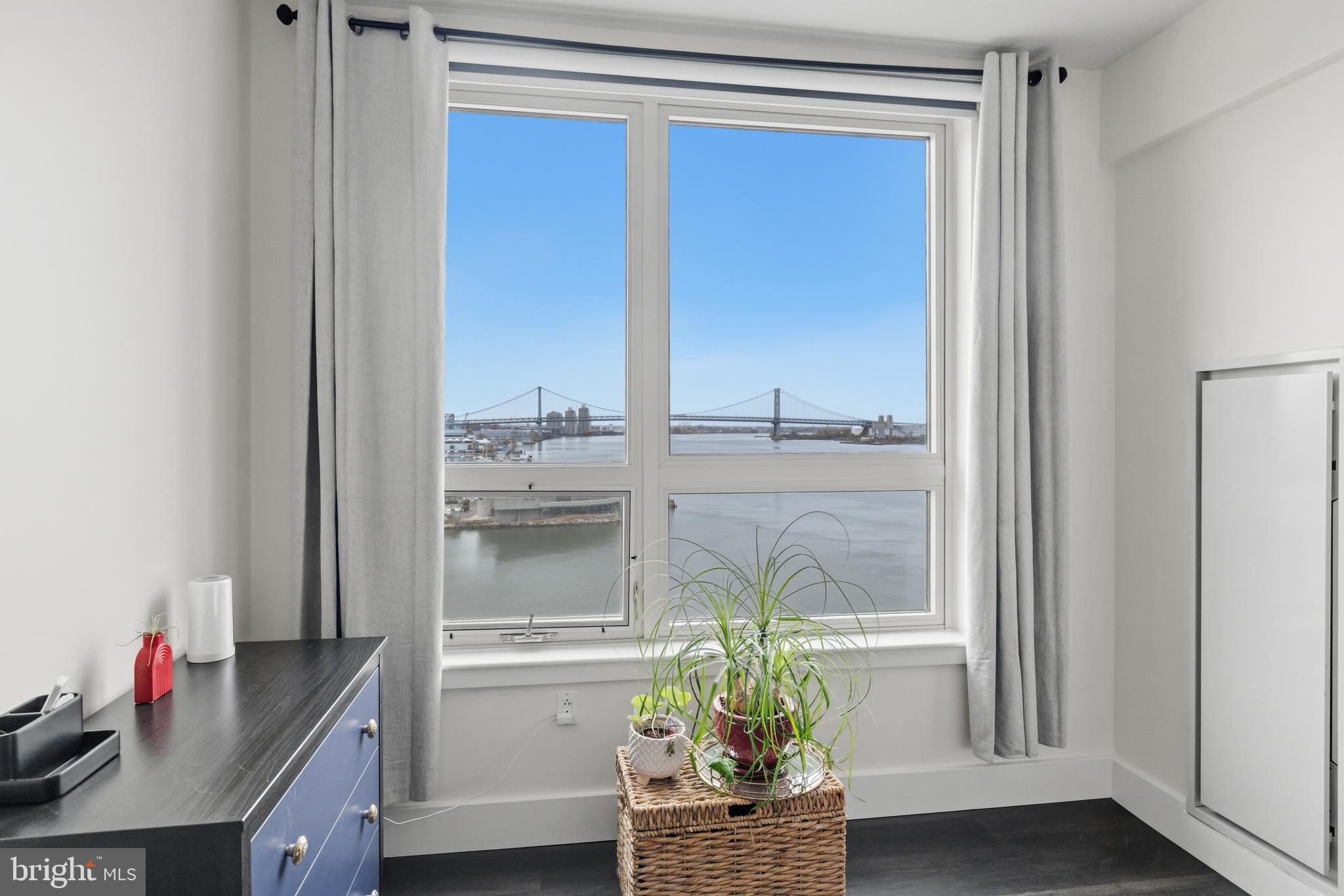 717 S COLUMBUS BOULEVARD 707