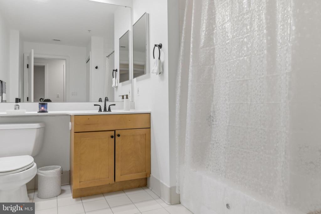 717 S COLUMBUS BOULEVARD 707