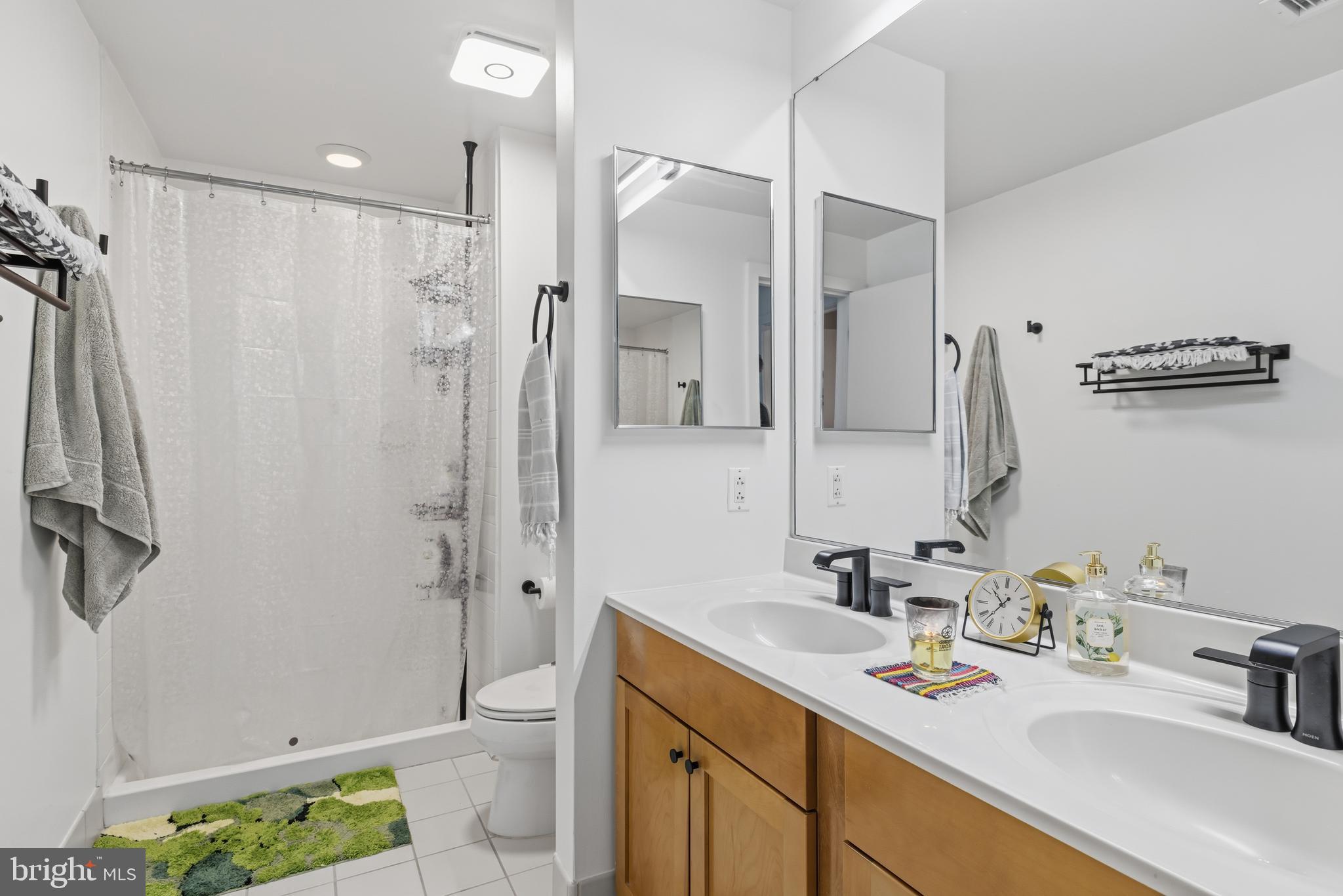 717 S COLUMBUS BOULEVARD 707