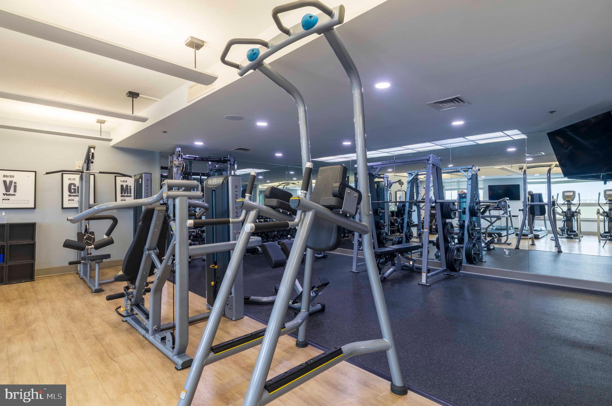 717 S COLUMBUS BOULEVARD 707