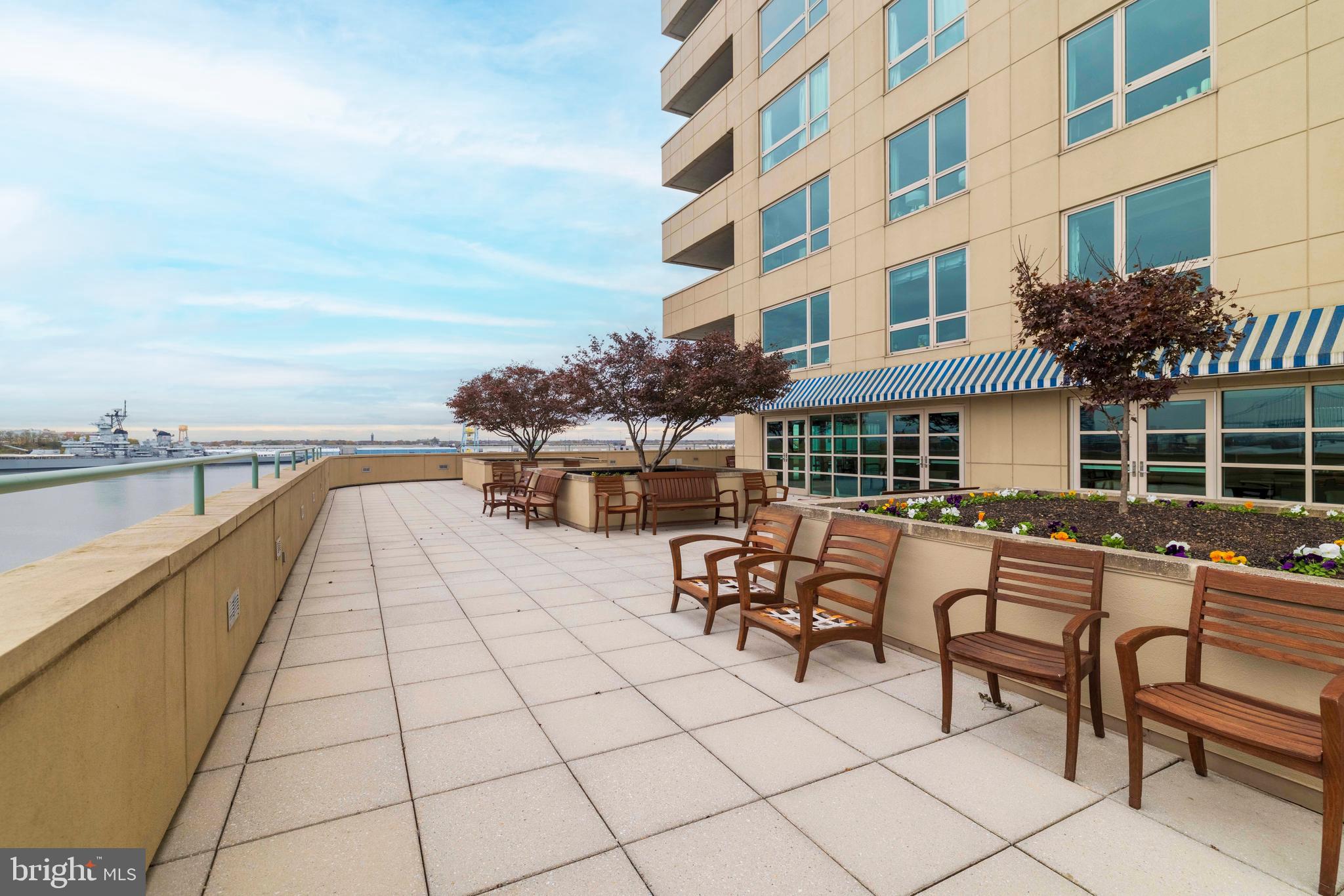 717 S COLUMBUS BOULEVARD 707