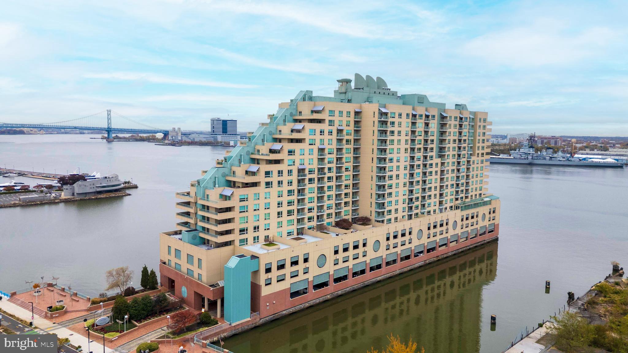 717 S COLUMBUS BOULEVARD 707