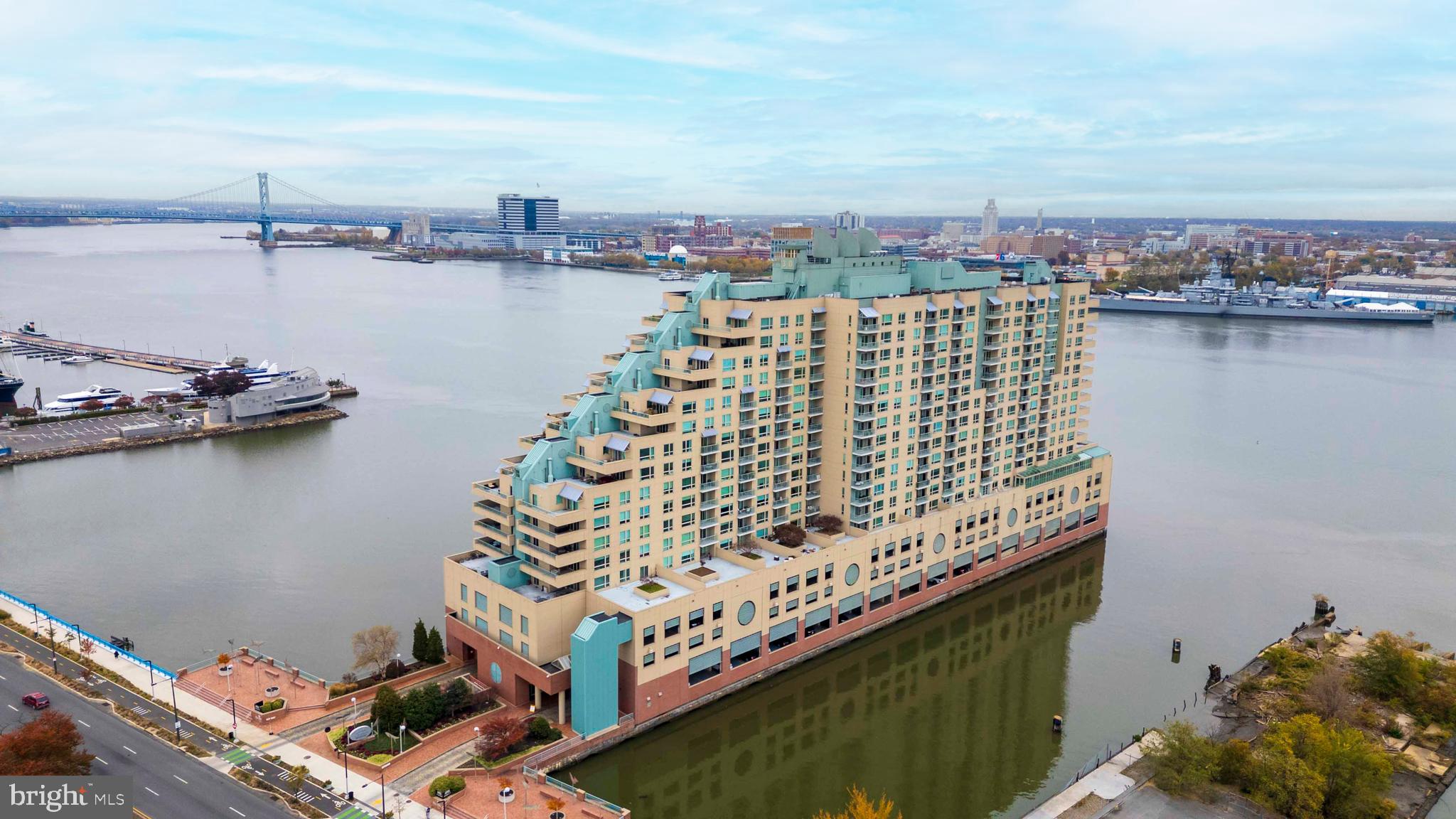 717 S COLUMBUS BOULEVARD 707