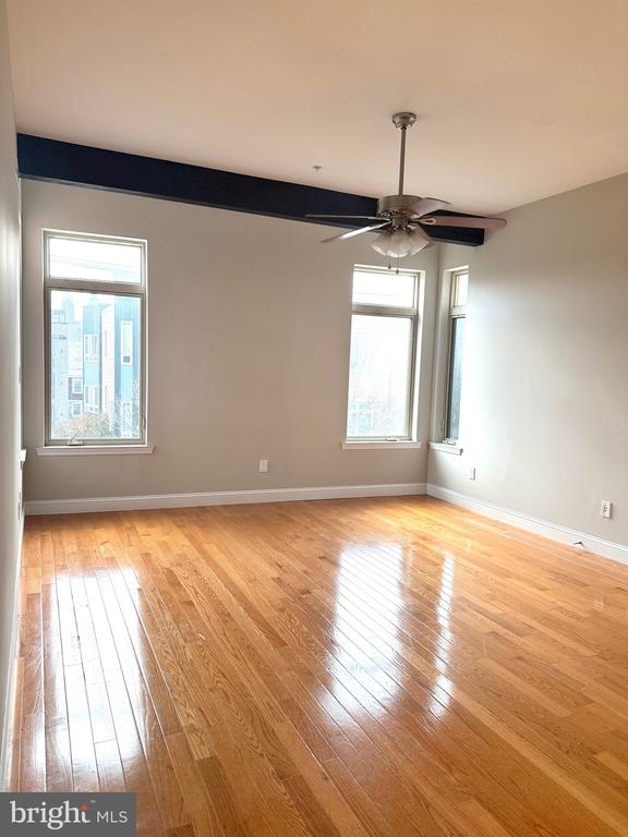 1521 POPLAR STREET A 3FRONT
