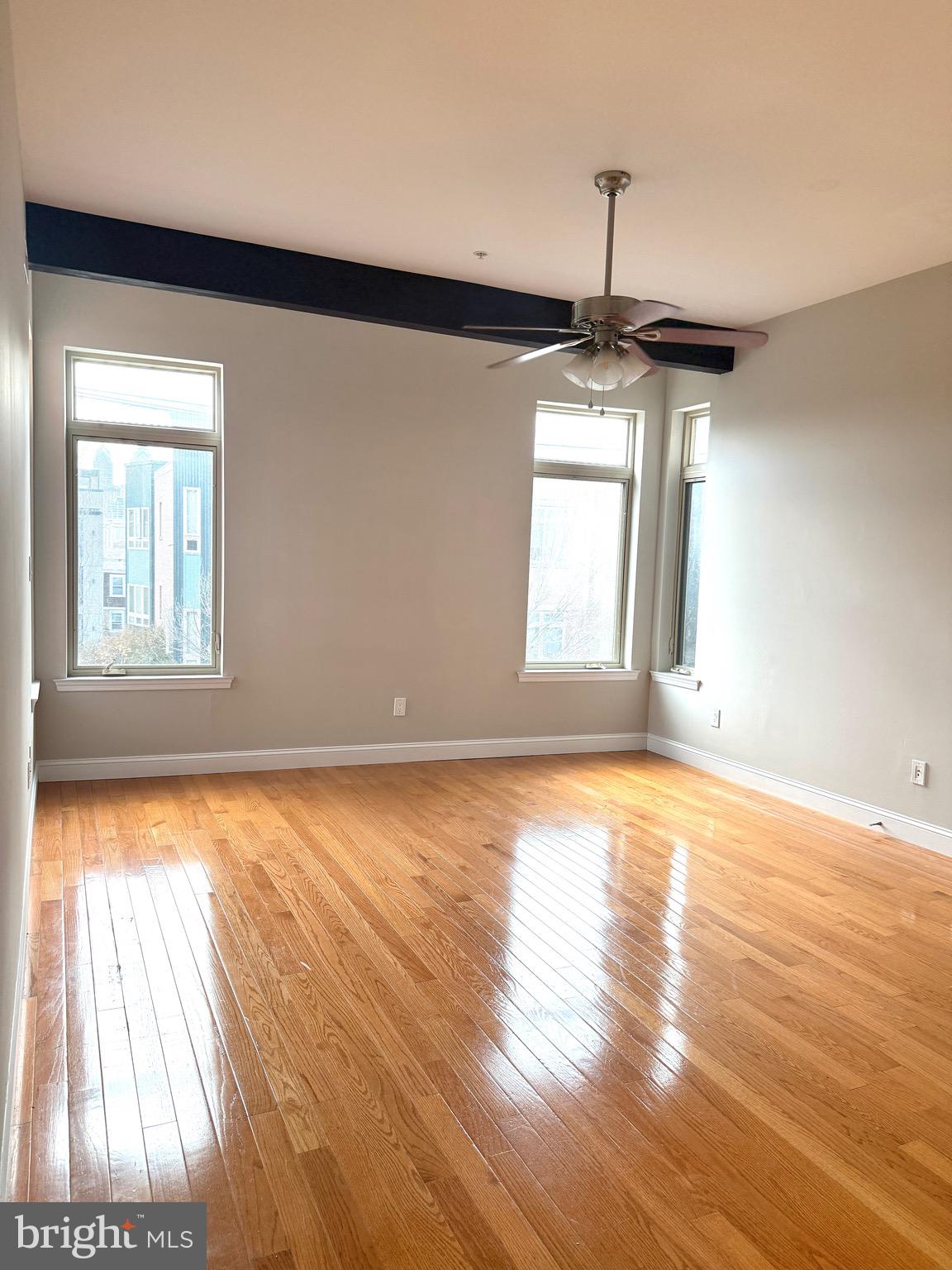 1521 POPLAR STREET A 3FRONT