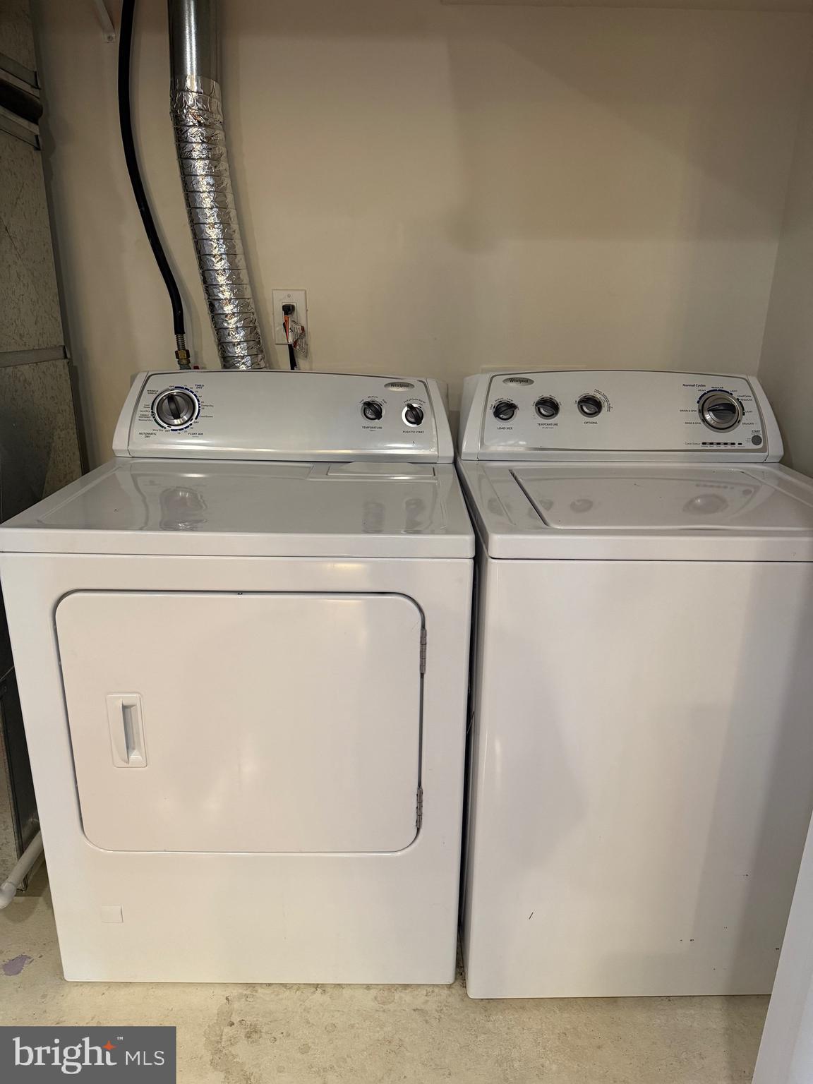 1521 POPLAR STREET A 3FRONT