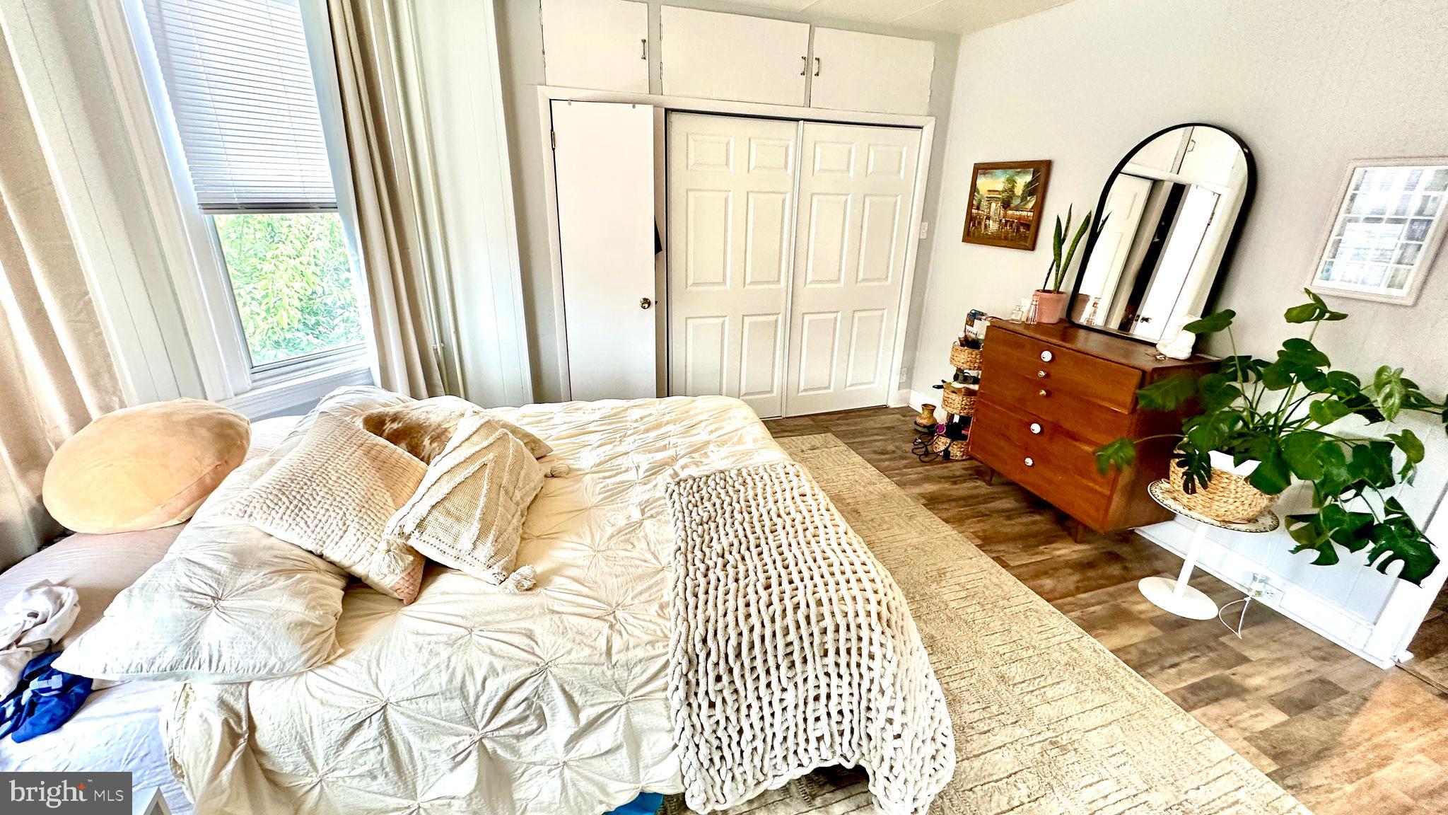 823 CHRISTIAN STREET