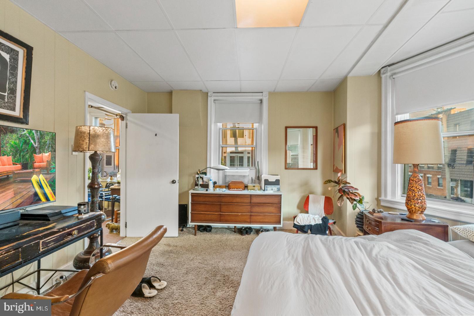 823 CHRISTIAN STREET