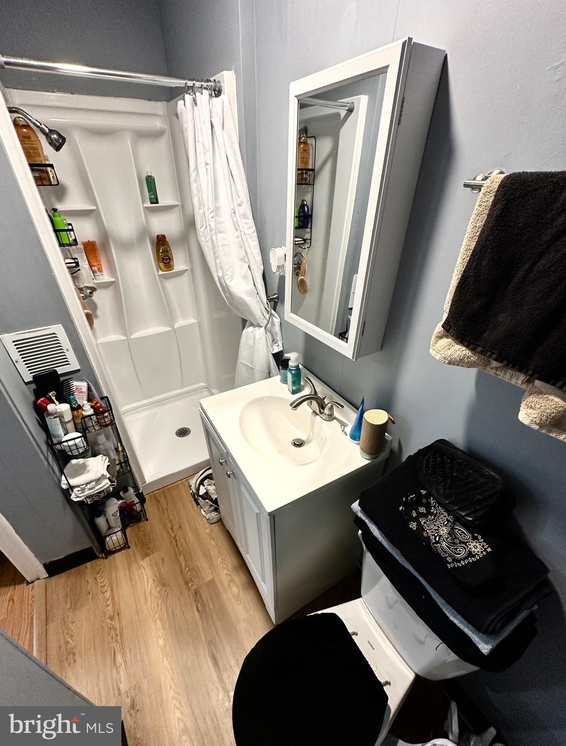 823 CHRISTIAN STREET