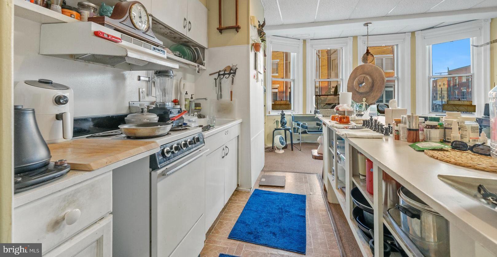 823 CHRISTIAN STREET