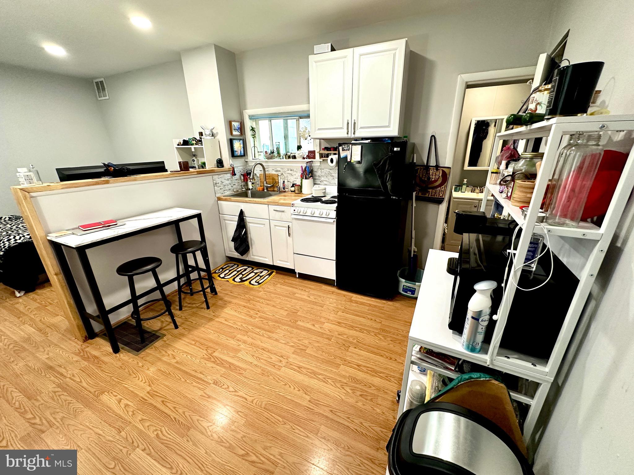 823 CHRISTIAN STREET