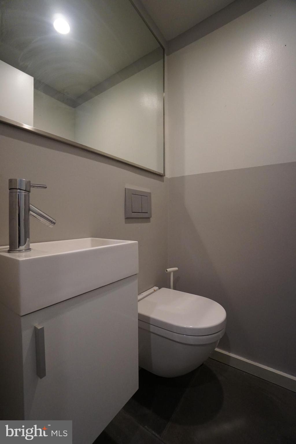 1707 N HOWARD STREET